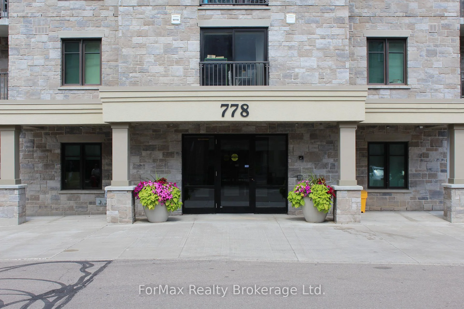 Photo 9 of Unit 313, 778 Laurelwood Drive, Waterloo, Erbsville/Laurelwood — HOMEH