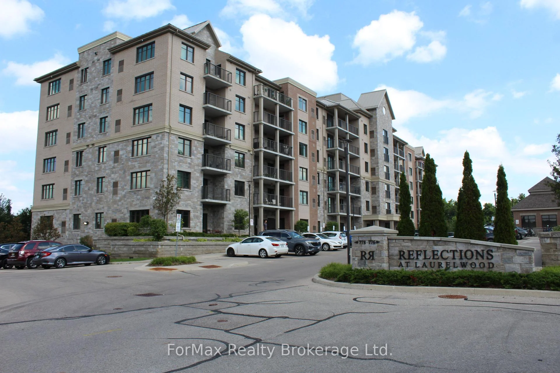 Photo 4 of Unit 313, 778 Laurelwood Drive, Waterloo, Erbsville/Laurelwood — HOMEH