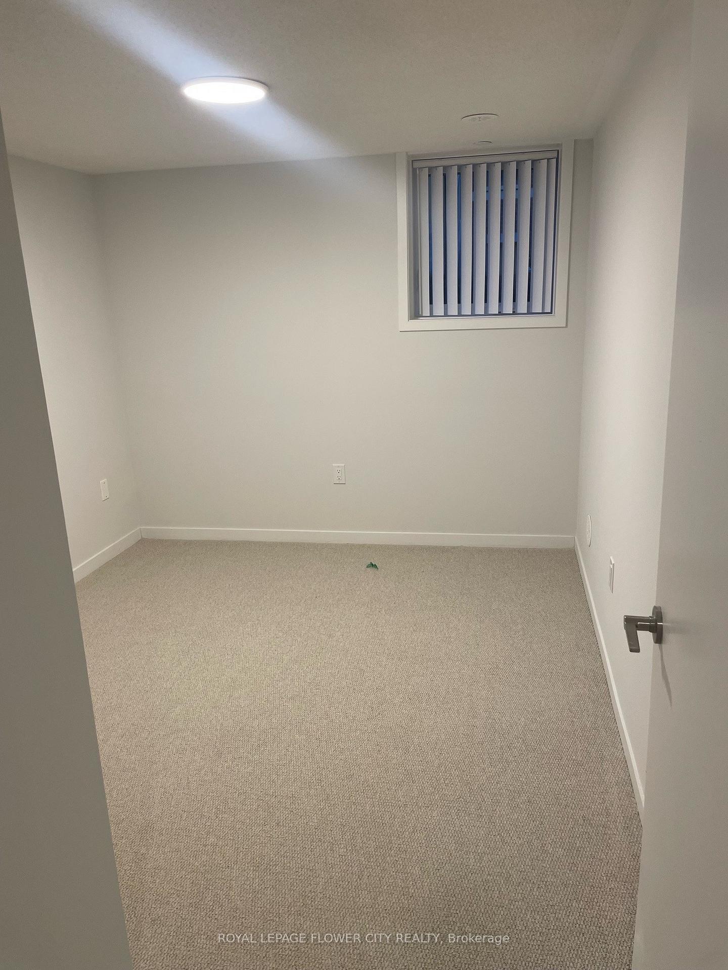 Photo 8 of Unit 120, 40 William Jacksn Way, Etobicoke, New Toronto — HOMEH