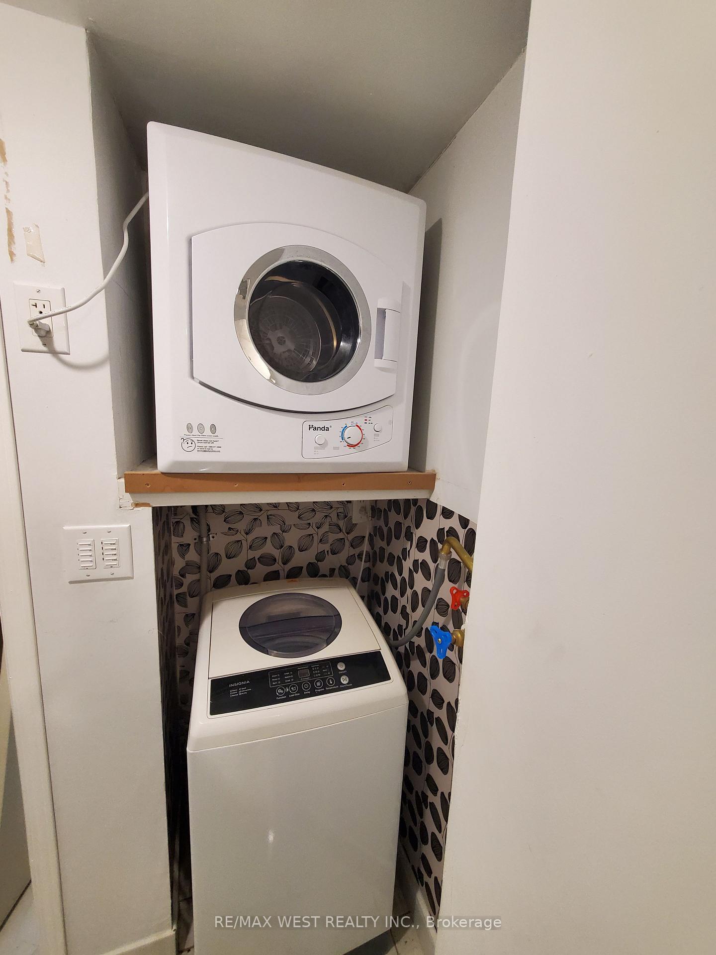 Photo 6 of Unit 3, 369 Georgian Drive, Barrie, Georgian Drive — HOMEH