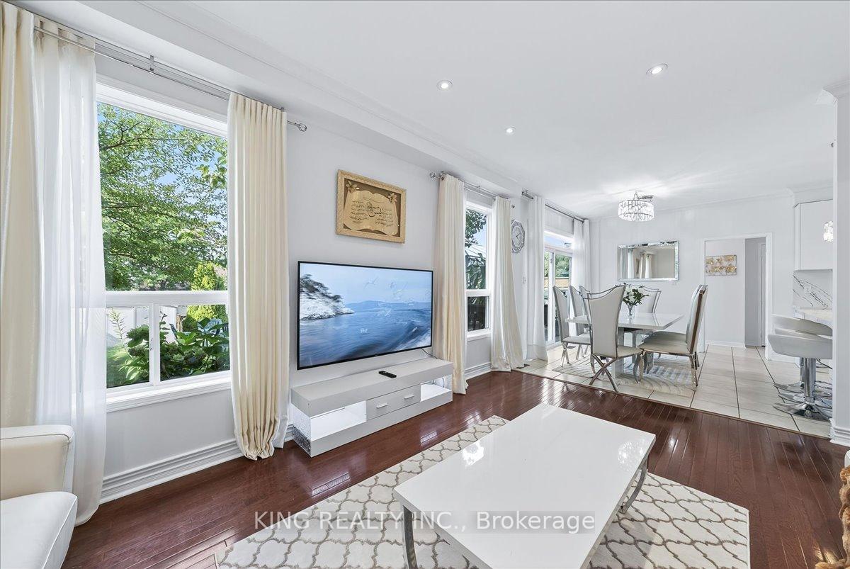 Photo 18 of 76 Blackburn Drive, Brantford, Empire — HOMEH