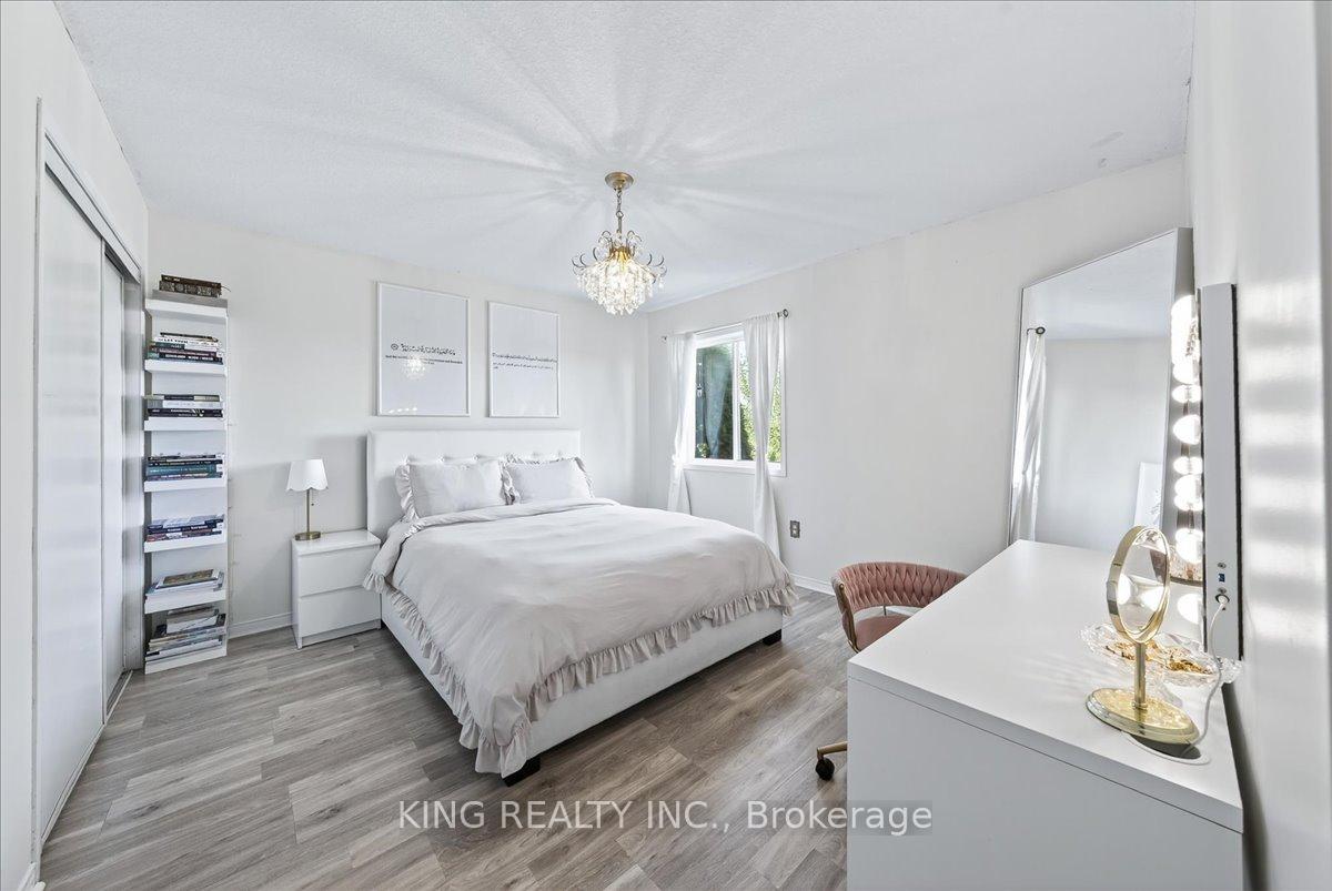 Photo 26 of 76 Blackburn Drive, Brantford, Empire — HOMEH
