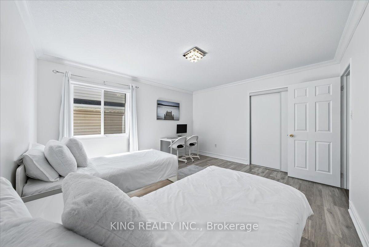 Photo 29 of 76 Blackburn Drive, Brantford, Empire — HOMEH
