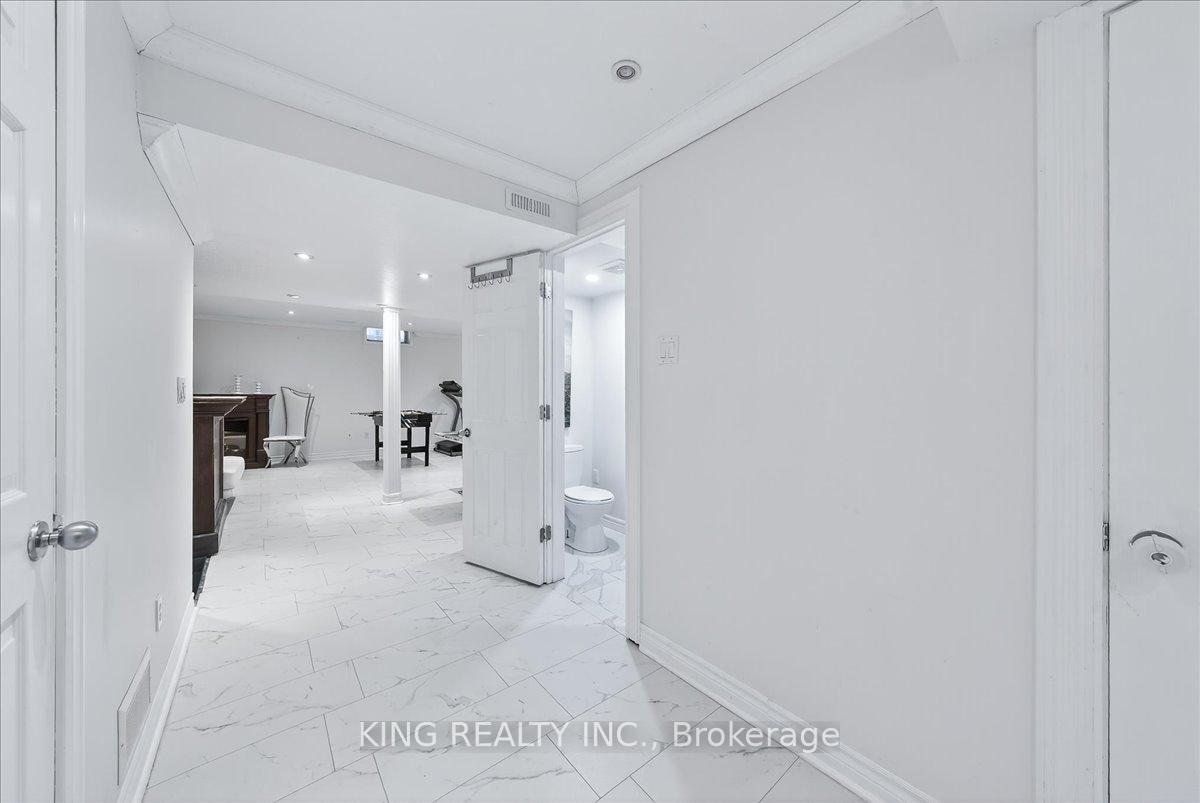Photo 36 of 76 Blackburn Drive, Brantford, Empire — HOMEH