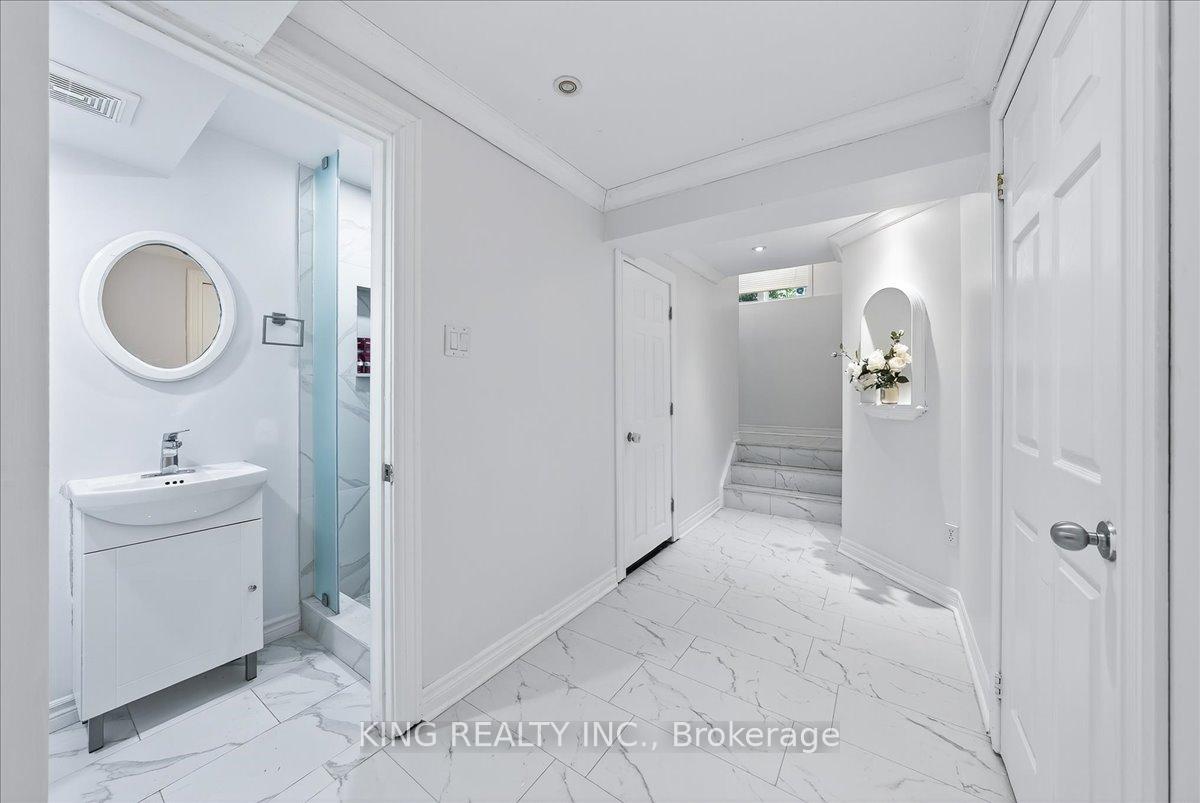 Photo 37 of 76 Blackburn Drive, Brantford, Empire — HOMEH