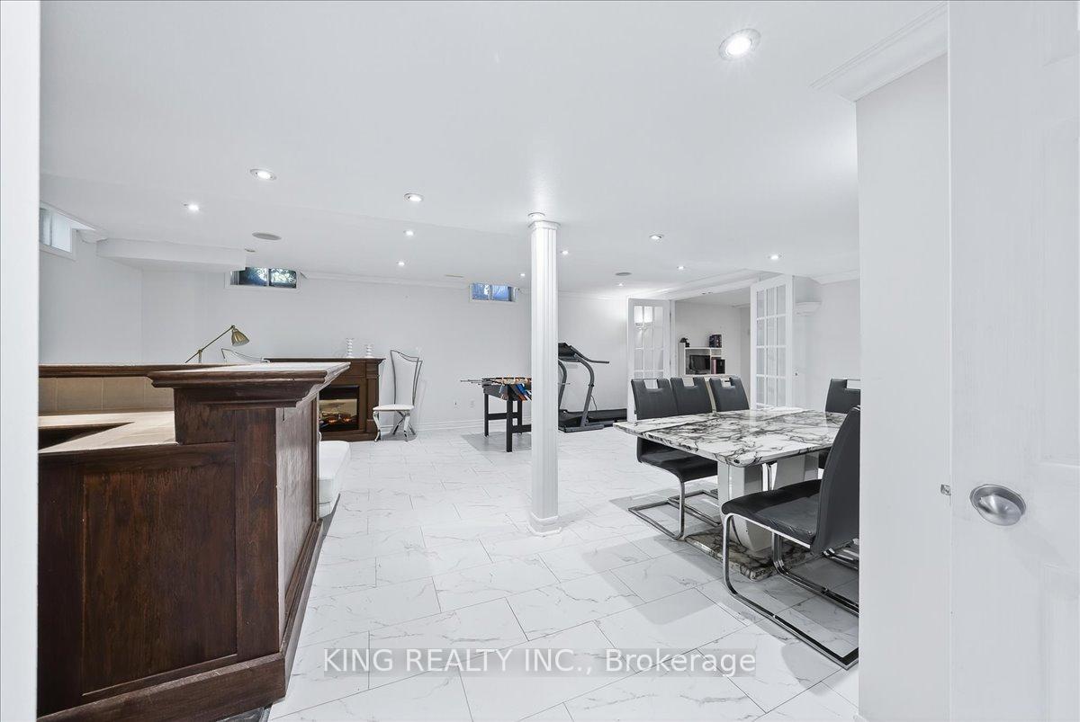 Photo 39 of 76 Blackburn Drive, Brantford, Empire — HOMEH