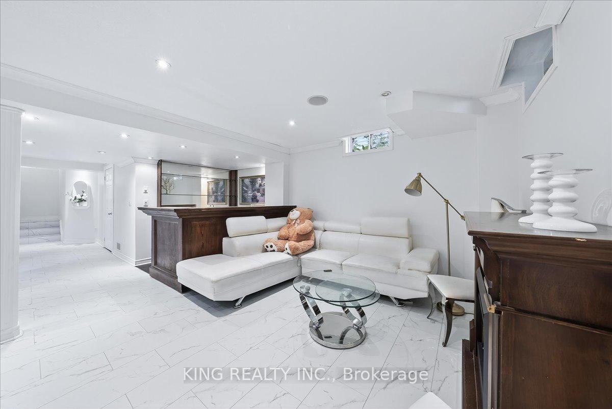 Photo 42 of 76 Blackburn Drive, Brantford, Empire — HOMEH
