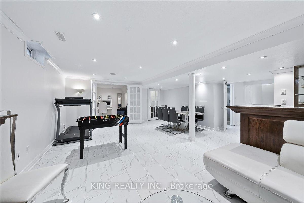 Photo 43 of 76 Blackburn Drive, Brantford, Empire — HOMEH