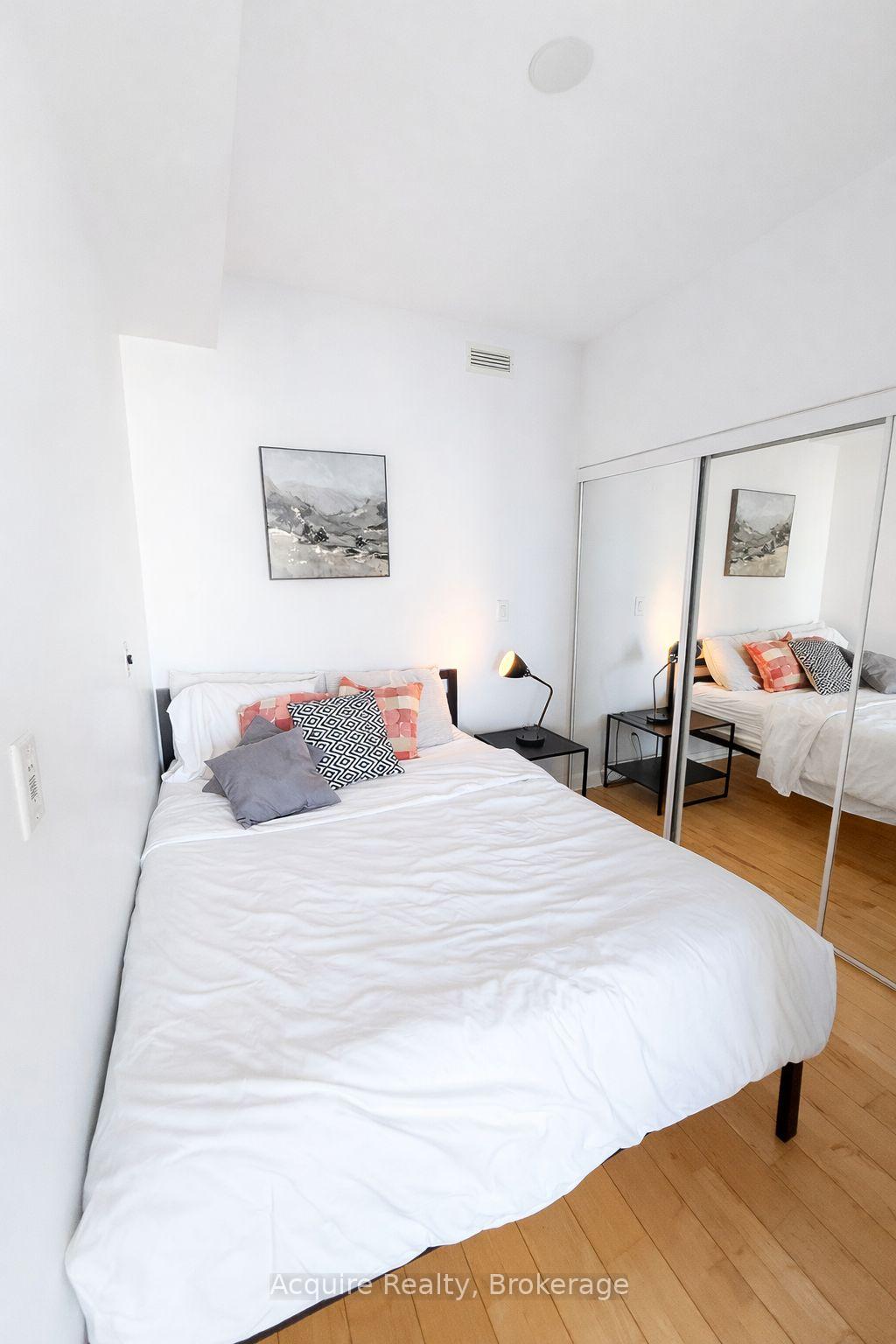Photo 6 of Unit 3506, 55 Bremner Boulevard, Toronto, Waterfront Communities — HOMEH