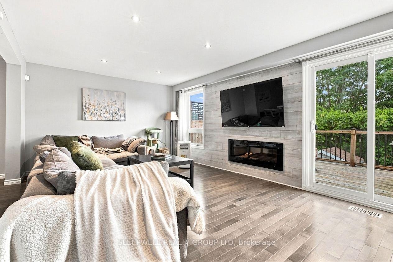 Photo 9 of 21 Kedgewick Court, Ottawa, Tanglewood — HOMEH