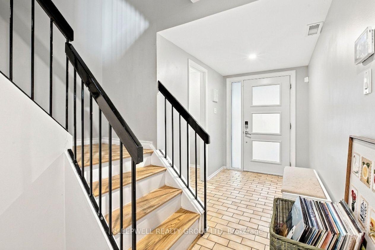 Photo 16 of 21 Kedgewick Court, Ottawa, Tanglewood — HOMEH