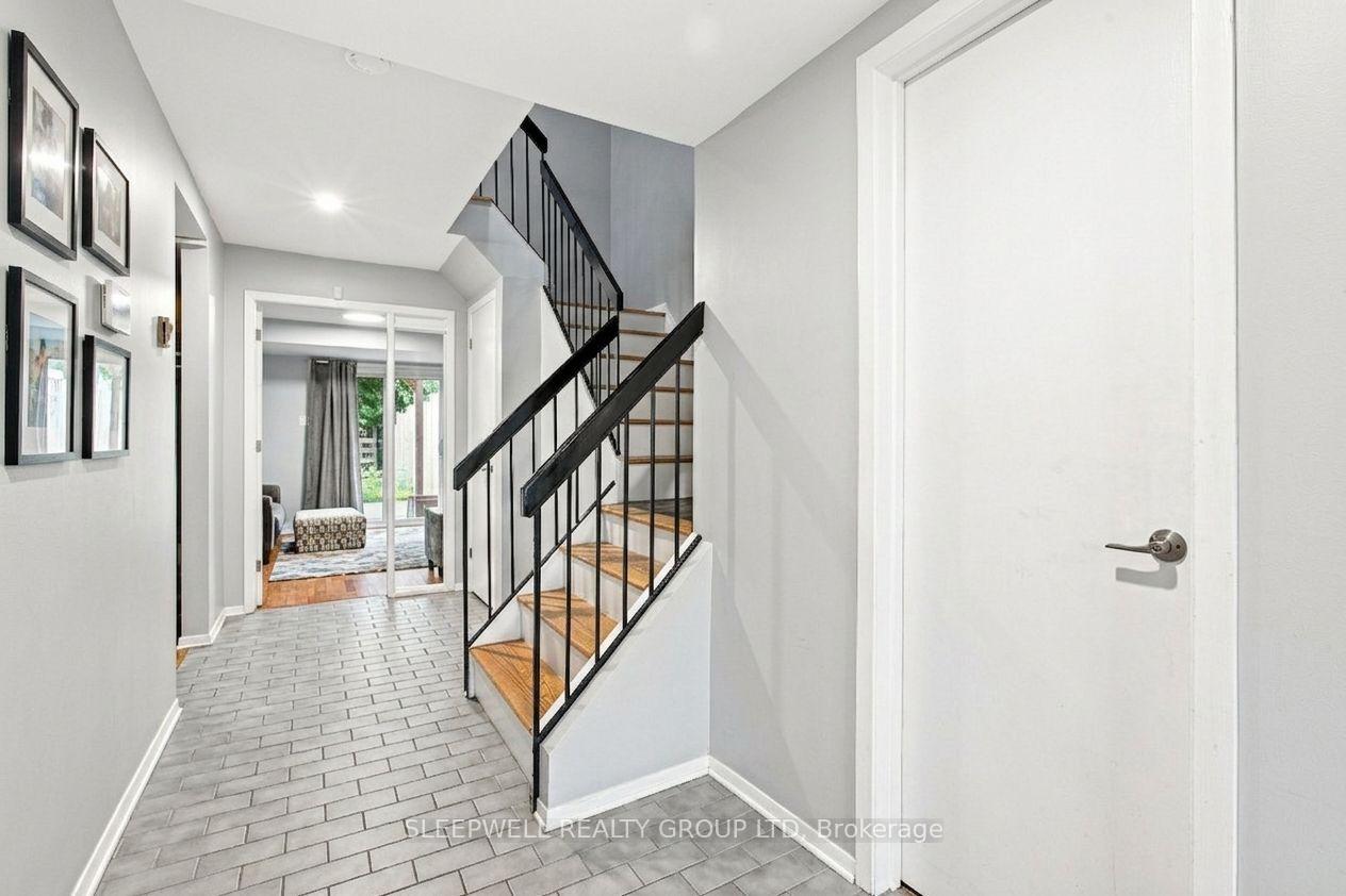 Photo 17 of 21 Kedgewick Court, Ottawa, Tanglewood — HOMEH