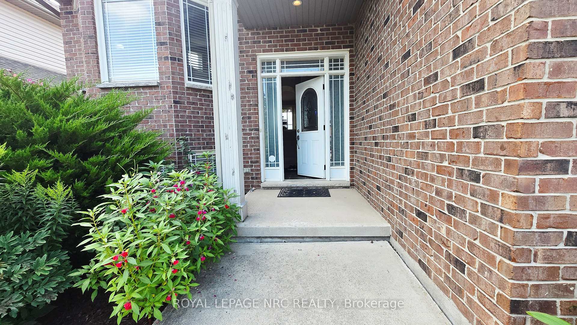 Photo 12 of 7139 Parkside Road, Niagara Falls, Forestview — HOMEH