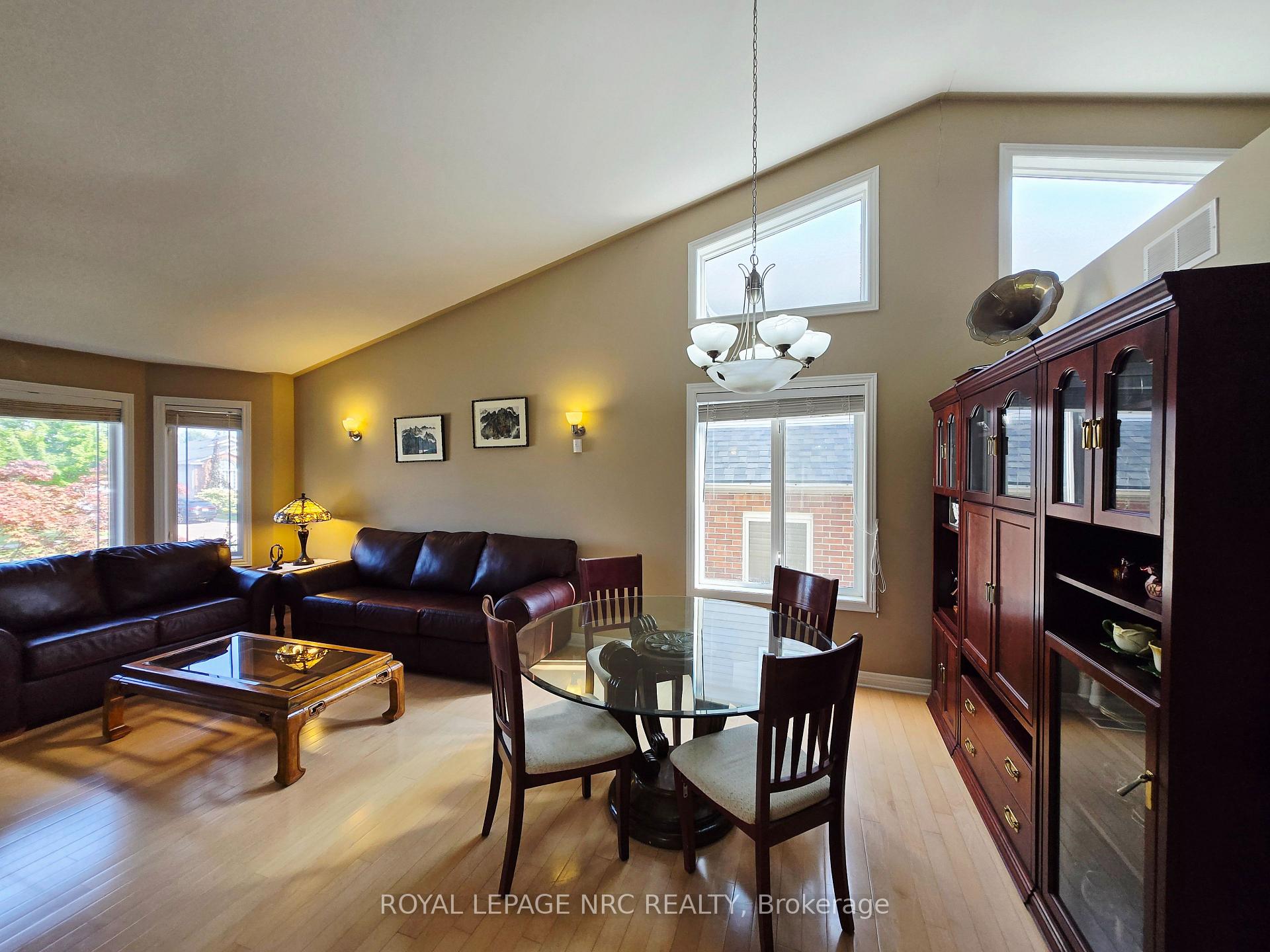 Photo 26 of 7139 Parkside Road, Niagara Falls, Forestview — HOMEH