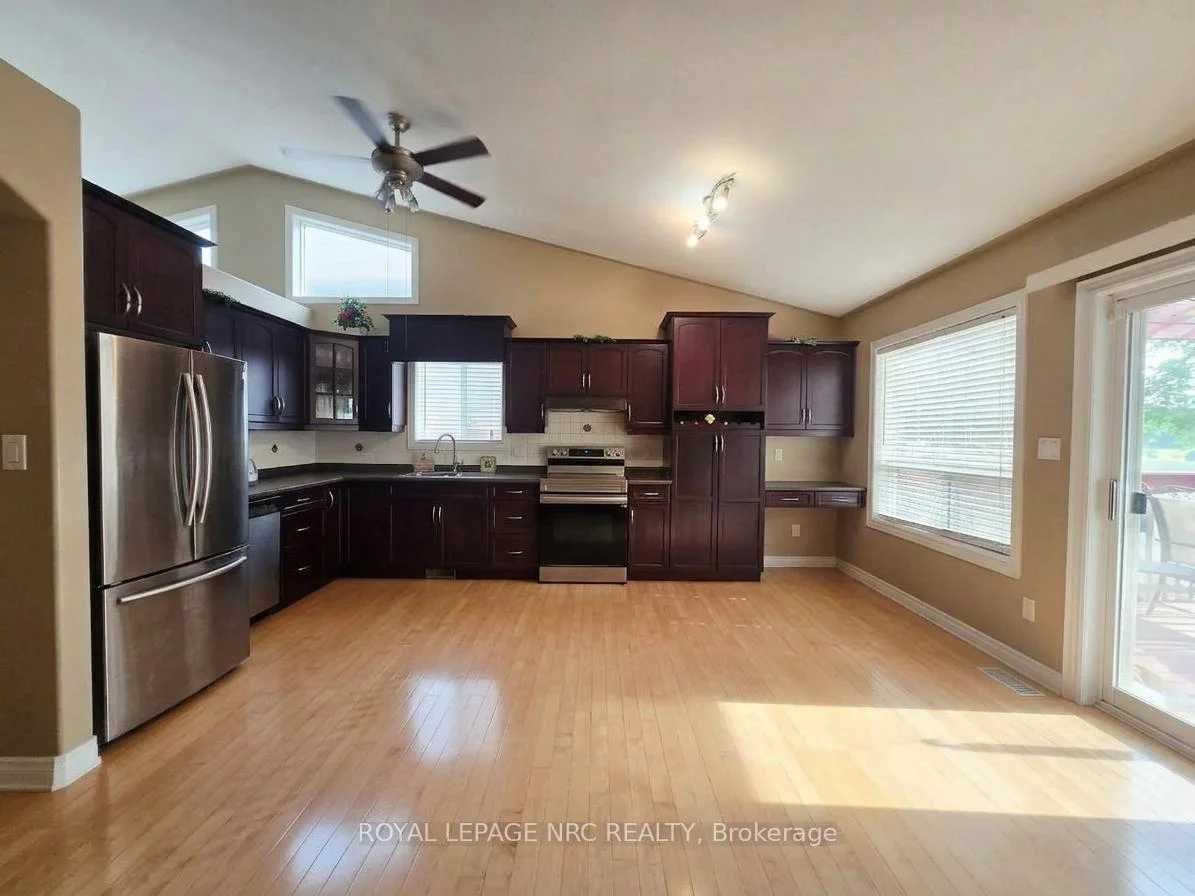 Photo 36 of 7139 Parkside Road, Niagara Falls, Forestview — HOMEH