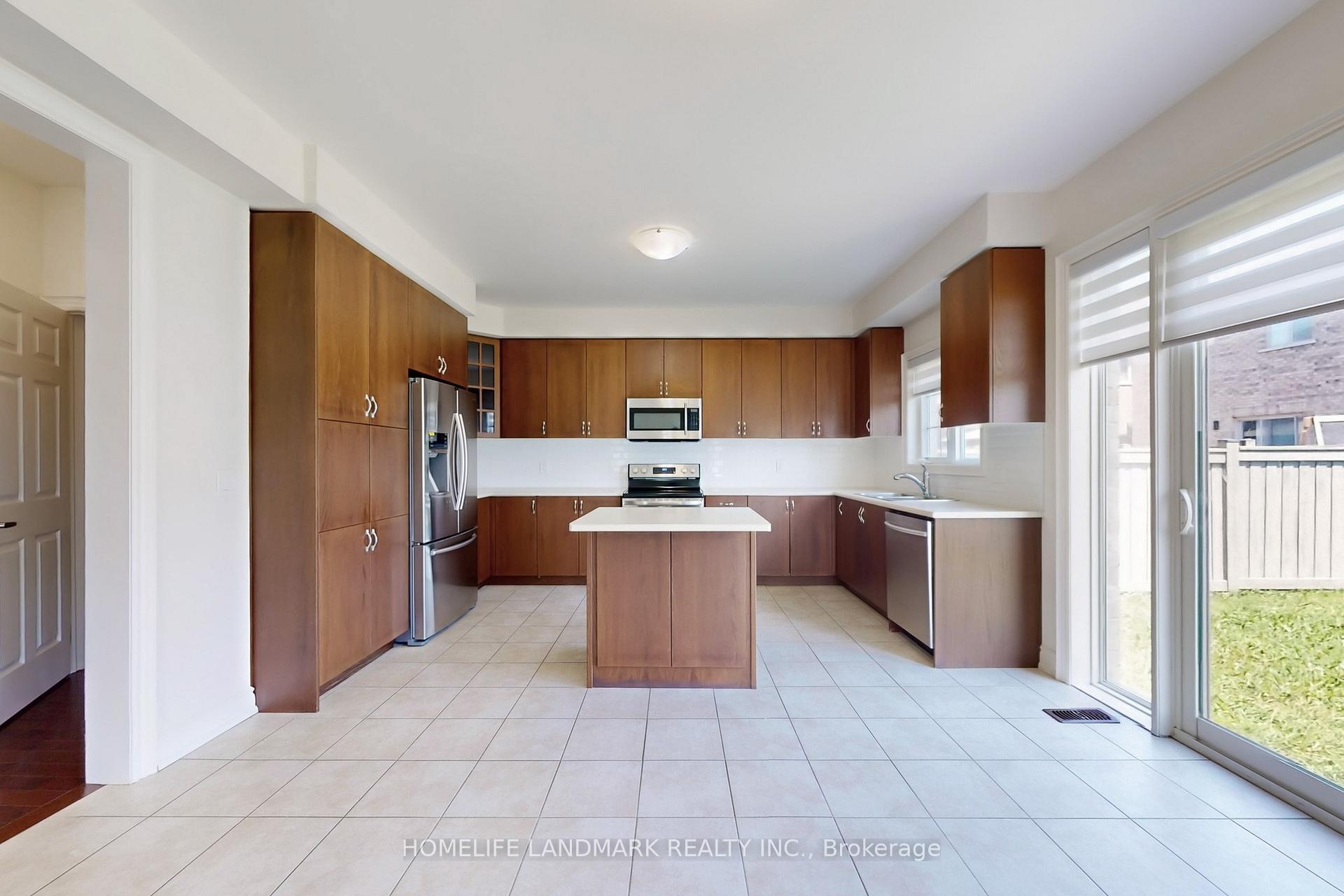 Photo 19 of 1533 Devine Point, Milton, Ford — HOMEH