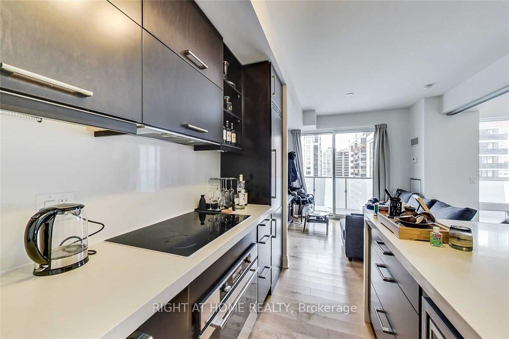 Photo 6 of Unit 1608, 65 St Mary Street, Toronto, Bay Street Corridor — HOMEH