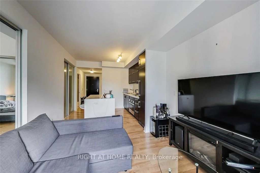 Photo 8 of Unit 1608, 65 St Mary Street, Toronto, Bay Street Corridor — HOMEH