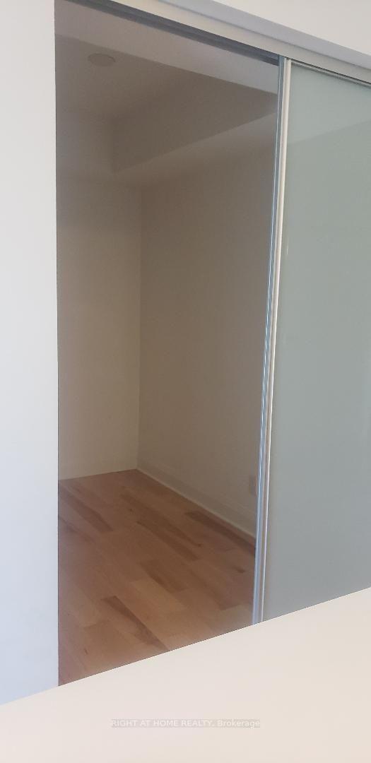 Photo 11 of Unit 1608, 65 St Mary Street, Toronto, Bay Street Corridor — HOMEH