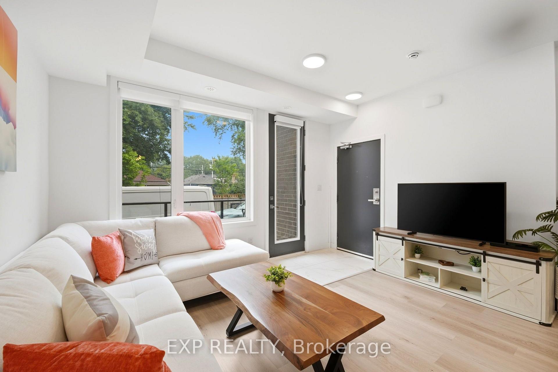 Photo 4 of Unit 14, 1475 O'Connor Dr, Toronto, O'Connor-Parkview — HOMEH