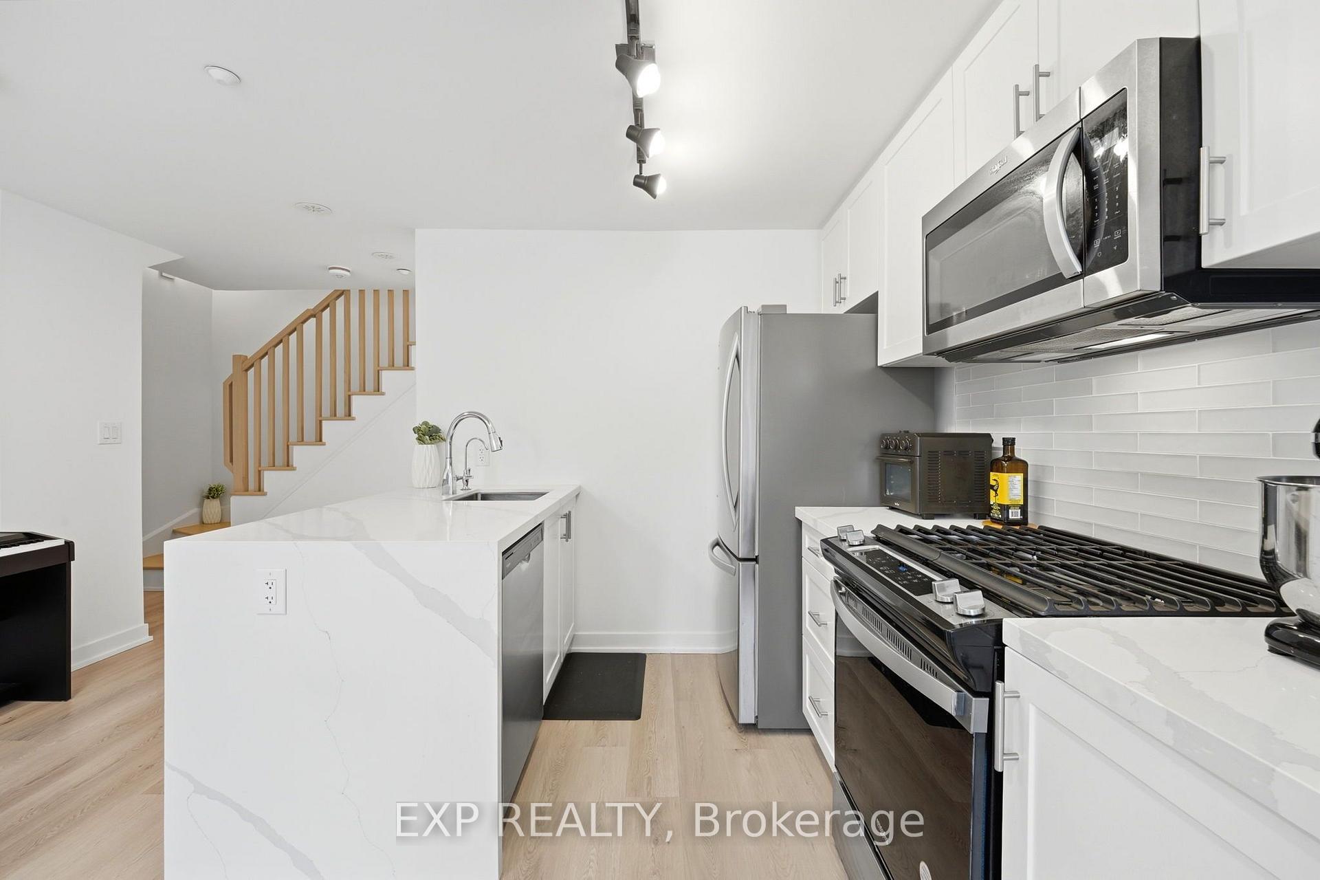 Photo 6 of Unit 14, 1475 O'Connor Dr, Toronto, O'Connor-Parkview — HOMEH