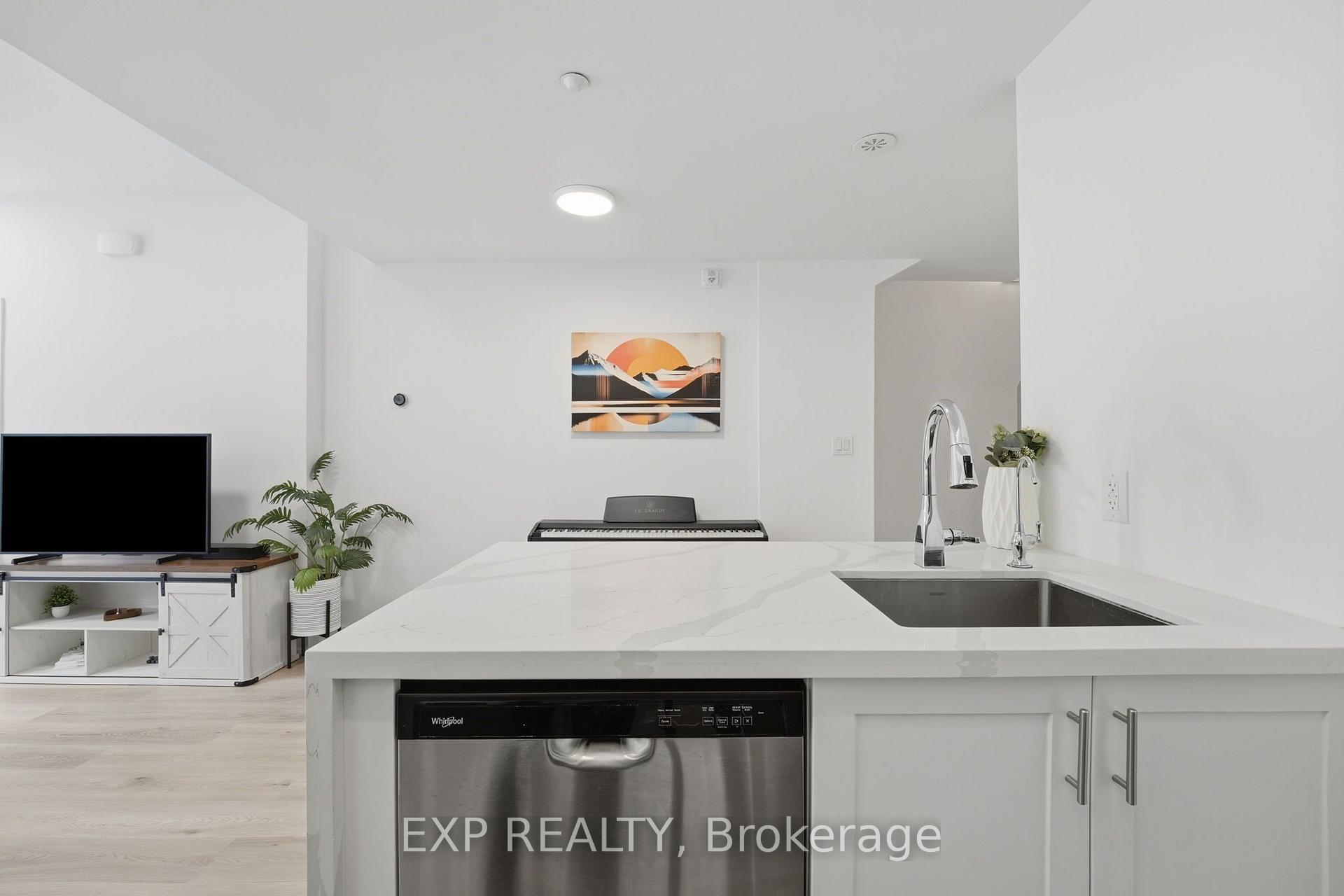 Photo 7 of Unit 14, 1475 O'Connor Dr, Toronto, O'Connor-Parkview — HOMEH