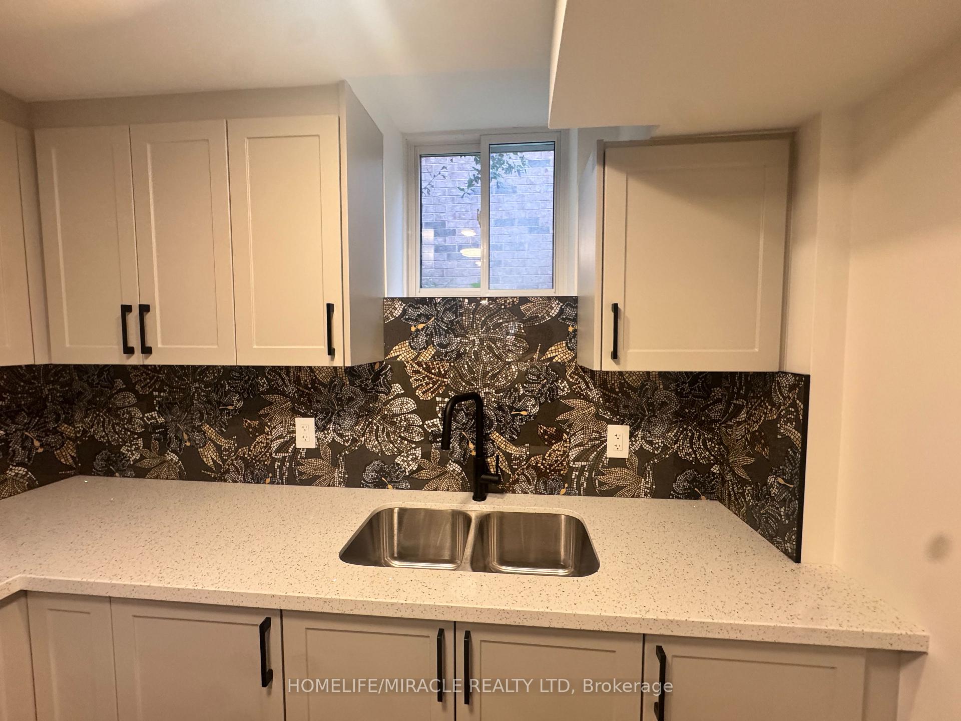 Photo 8 of 14 Berton Boulevard, Halton Hills, Georgetown — HOMEH