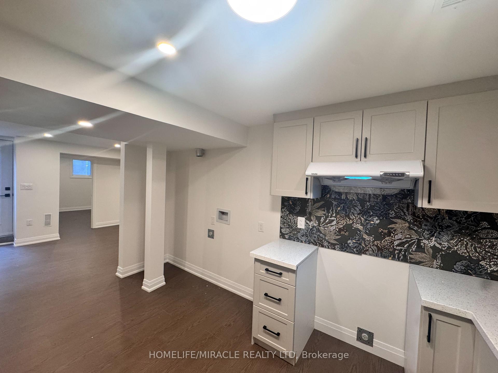 Photo 9 of 14 Berton Boulevard, Halton Hills, Georgetown — HOMEH