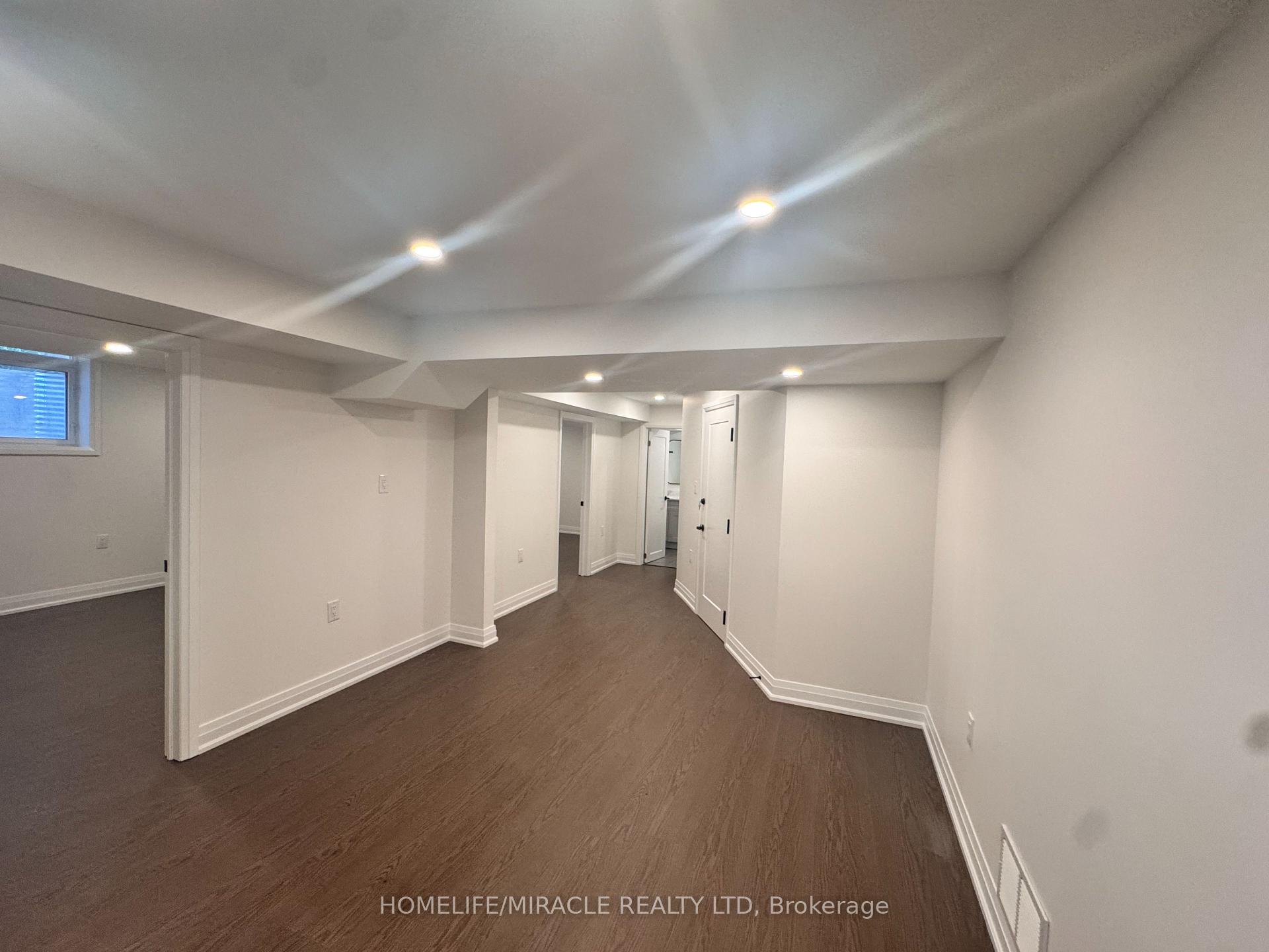 Photo 13 of 14 Berton Boulevard, Halton Hills, Georgetown — HOMEH