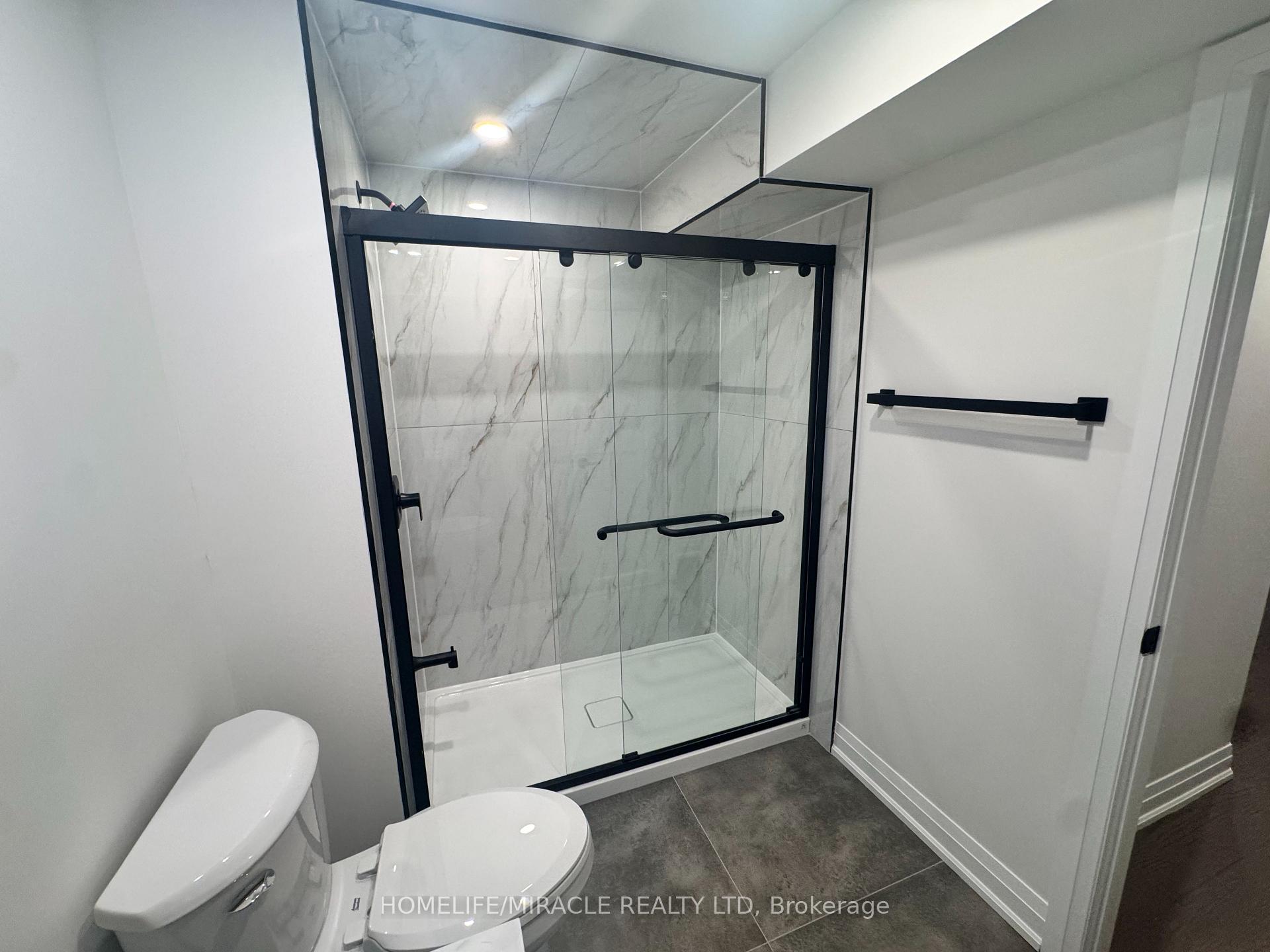 Photo 26 of 14 Berton Boulevard, Halton Hills, Georgetown — HOMEH