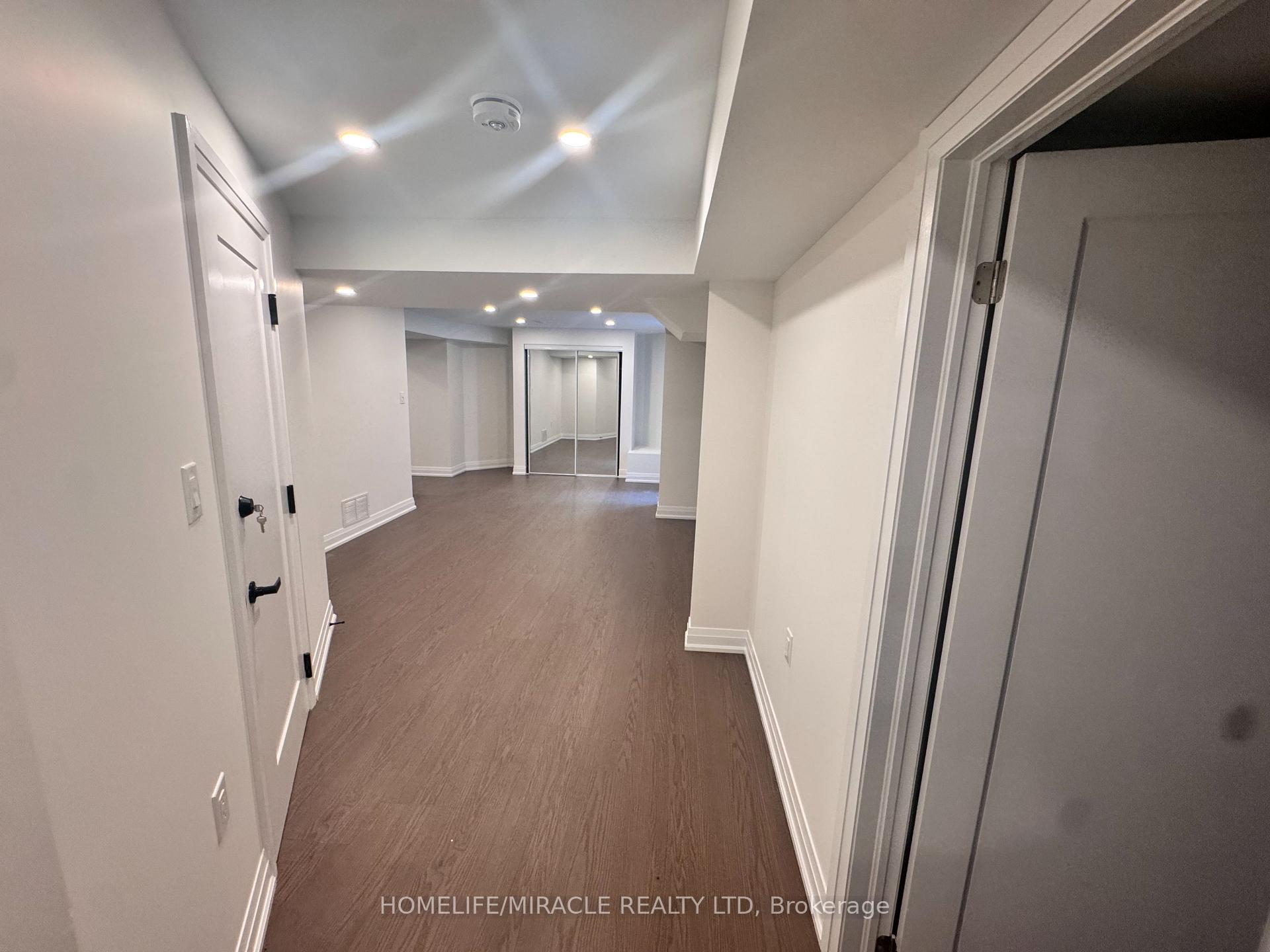 Photo 31 of 14 Berton Boulevard, Halton Hills, Georgetown — HOMEH
