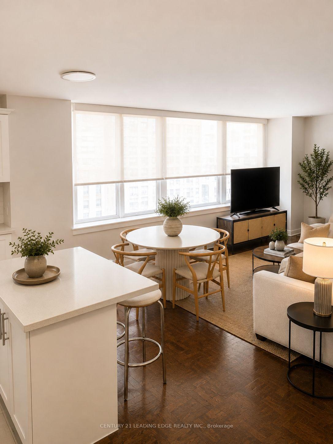 Photo 5 of Unit 112, 103 Avenue Road, Toronto, The Annex — HOMEH