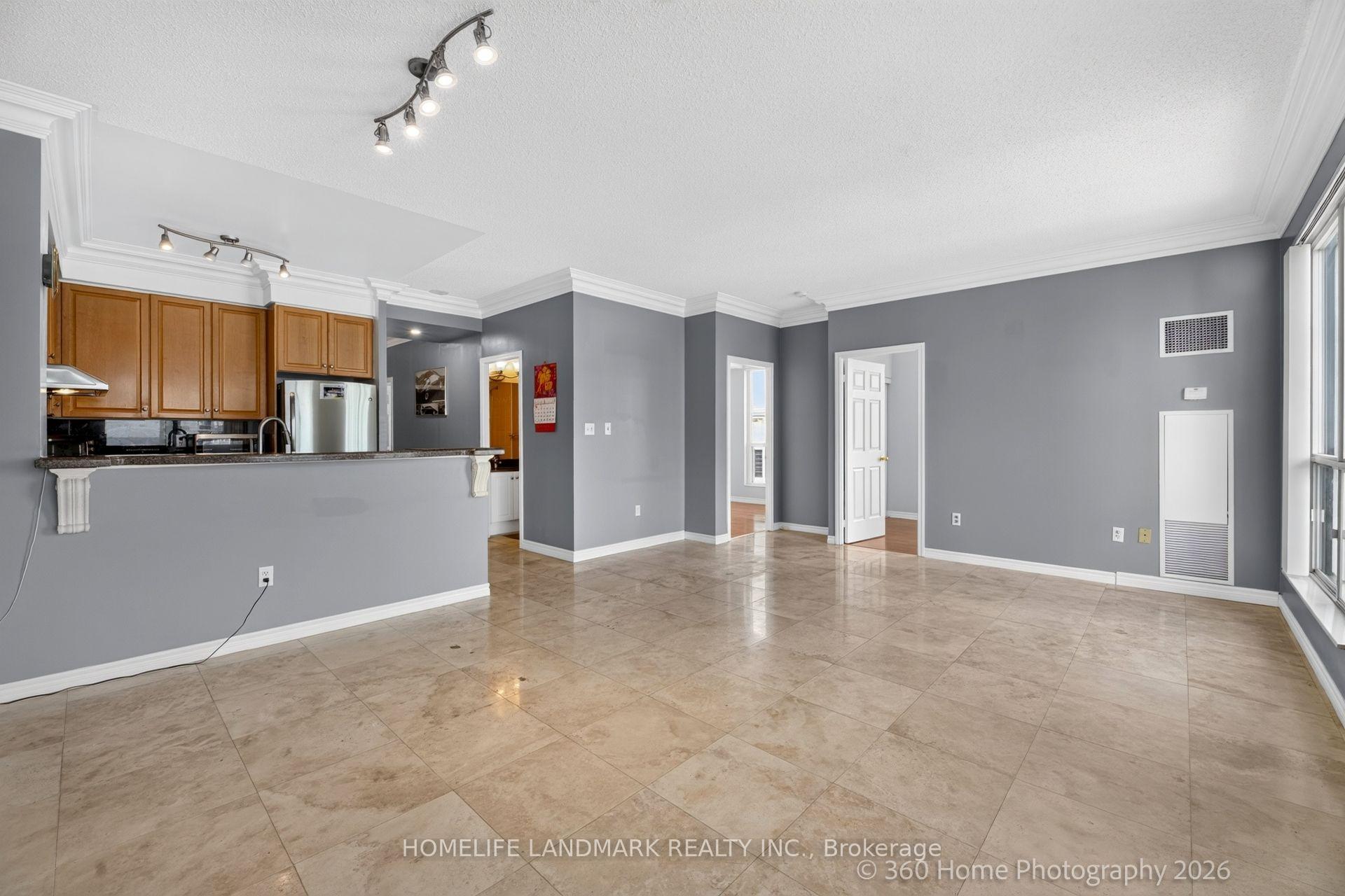 Photo 4 of Unit MPH07, 7 Lorraine Drive, North York, Willowdale West — HOMEH