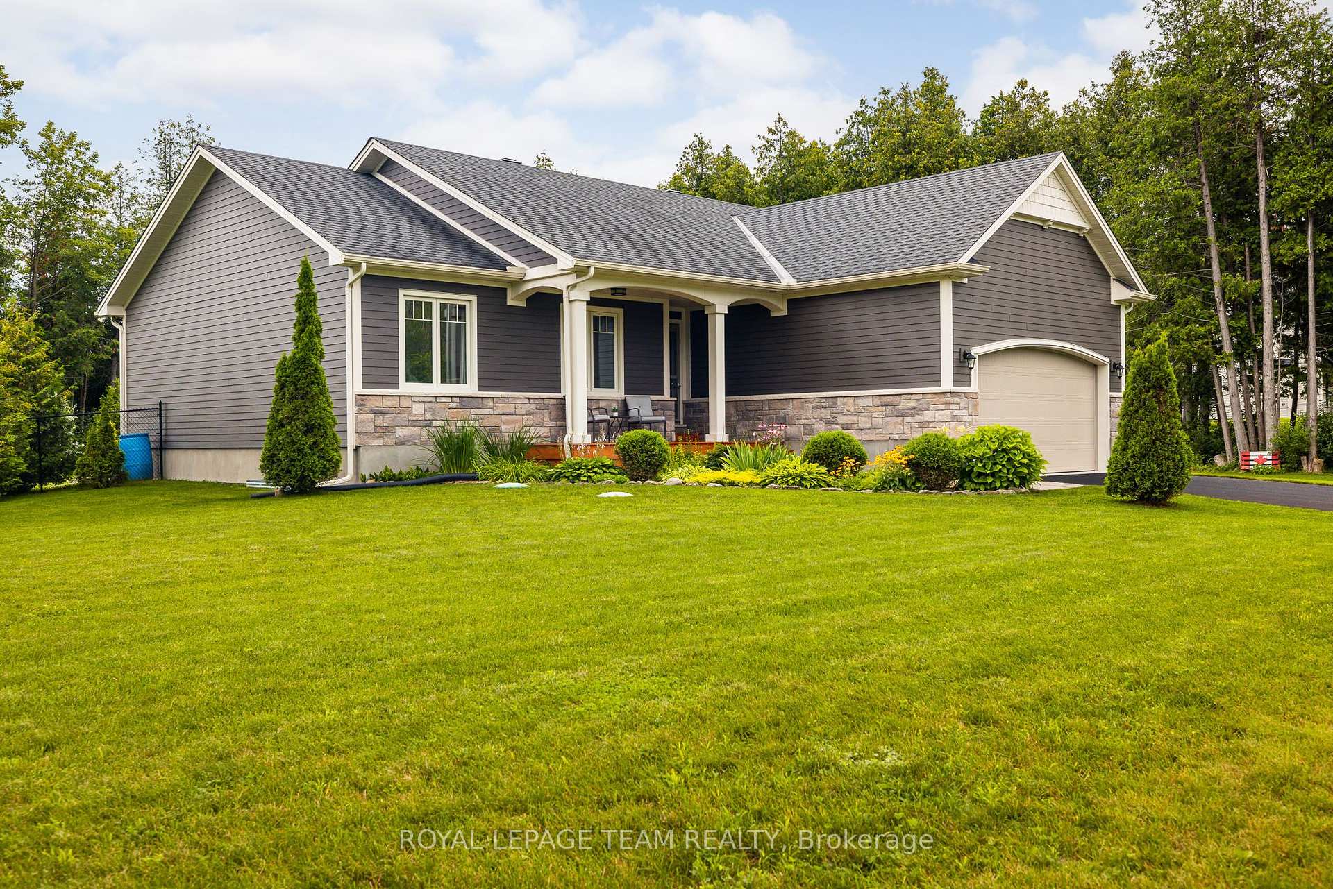 Photo 2 of 116 Brookberry Crescent, North Grenville, North Grenville Twp (Kemptville South) — HOMEH