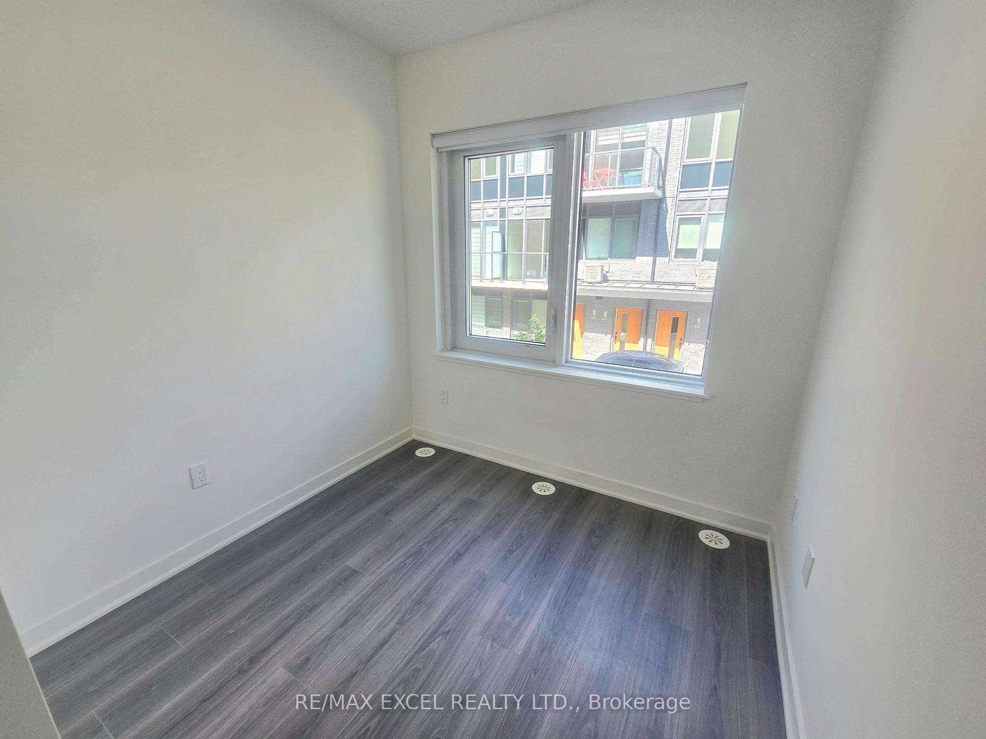 Photo 11 of Unit 45, 73 Curlew Drive, North York, Parkwoods-Donalda — HOMEH