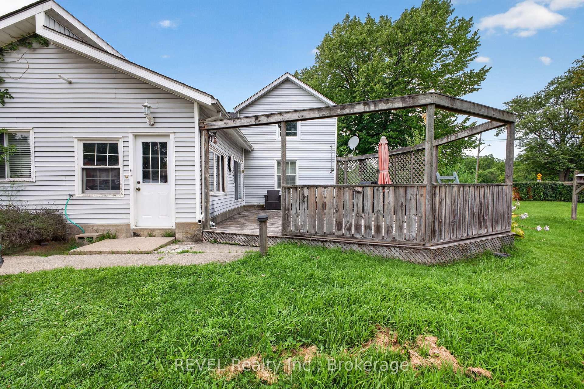 Photo 9 of 3976 Chippawa Parkway, Niagara Falls, Chippawa — HOMEH
