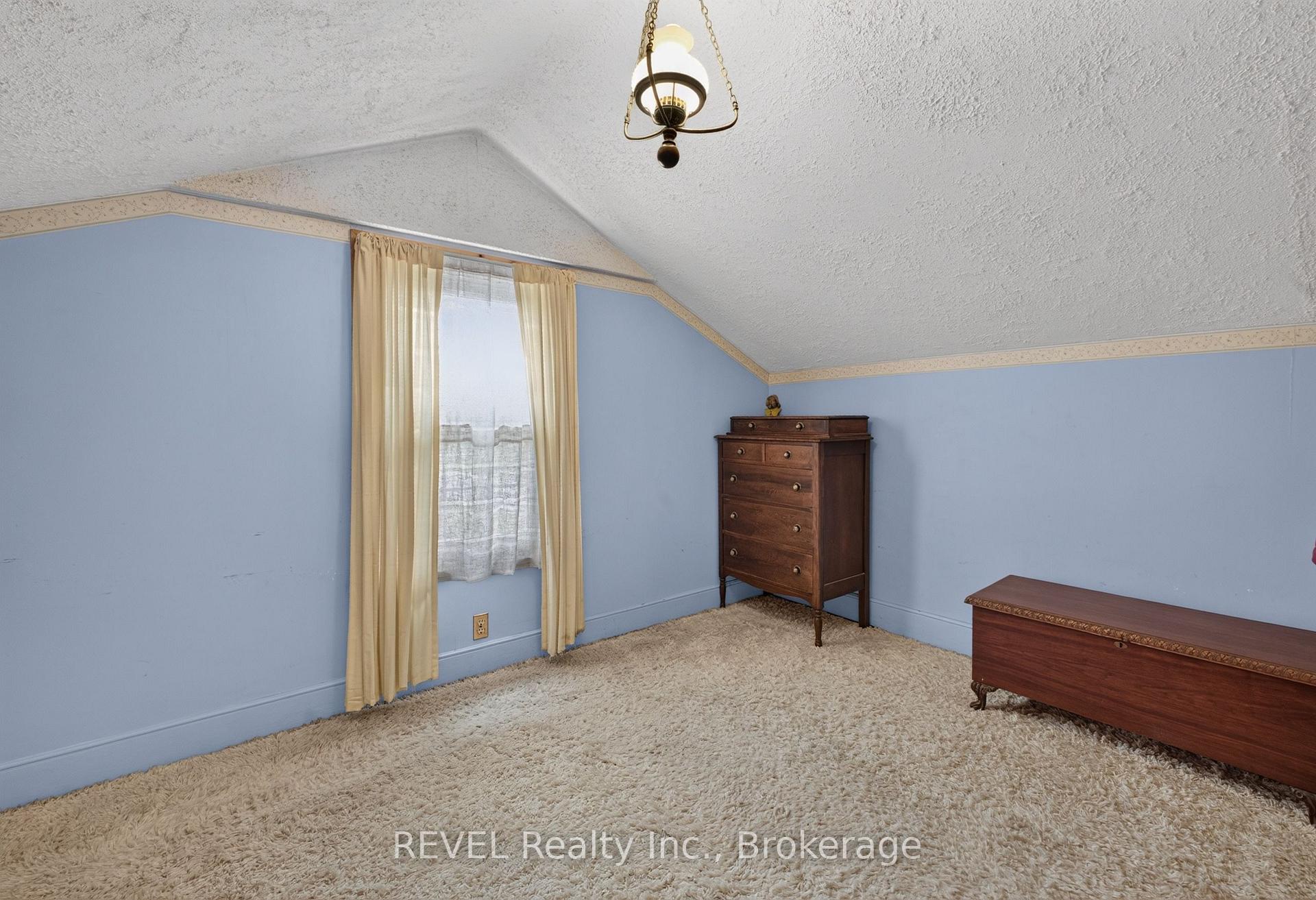 Photo 17 of 3976 Chippawa Parkway, Niagara Falls, Chippawa — HOMEH