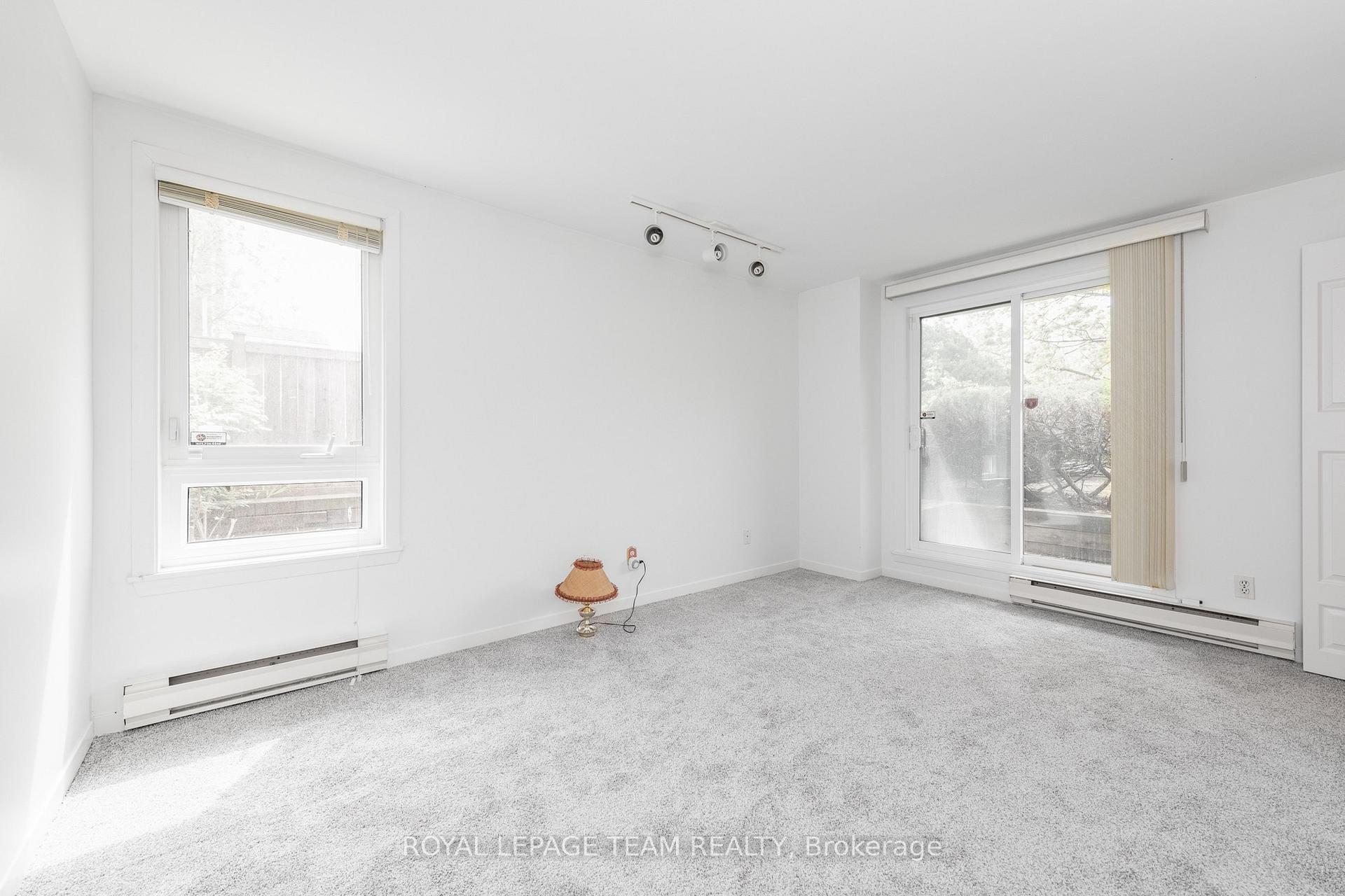 Photo 17 of Unit 105, 939 North River Road, Ottawa, Overbrook — HOMEH