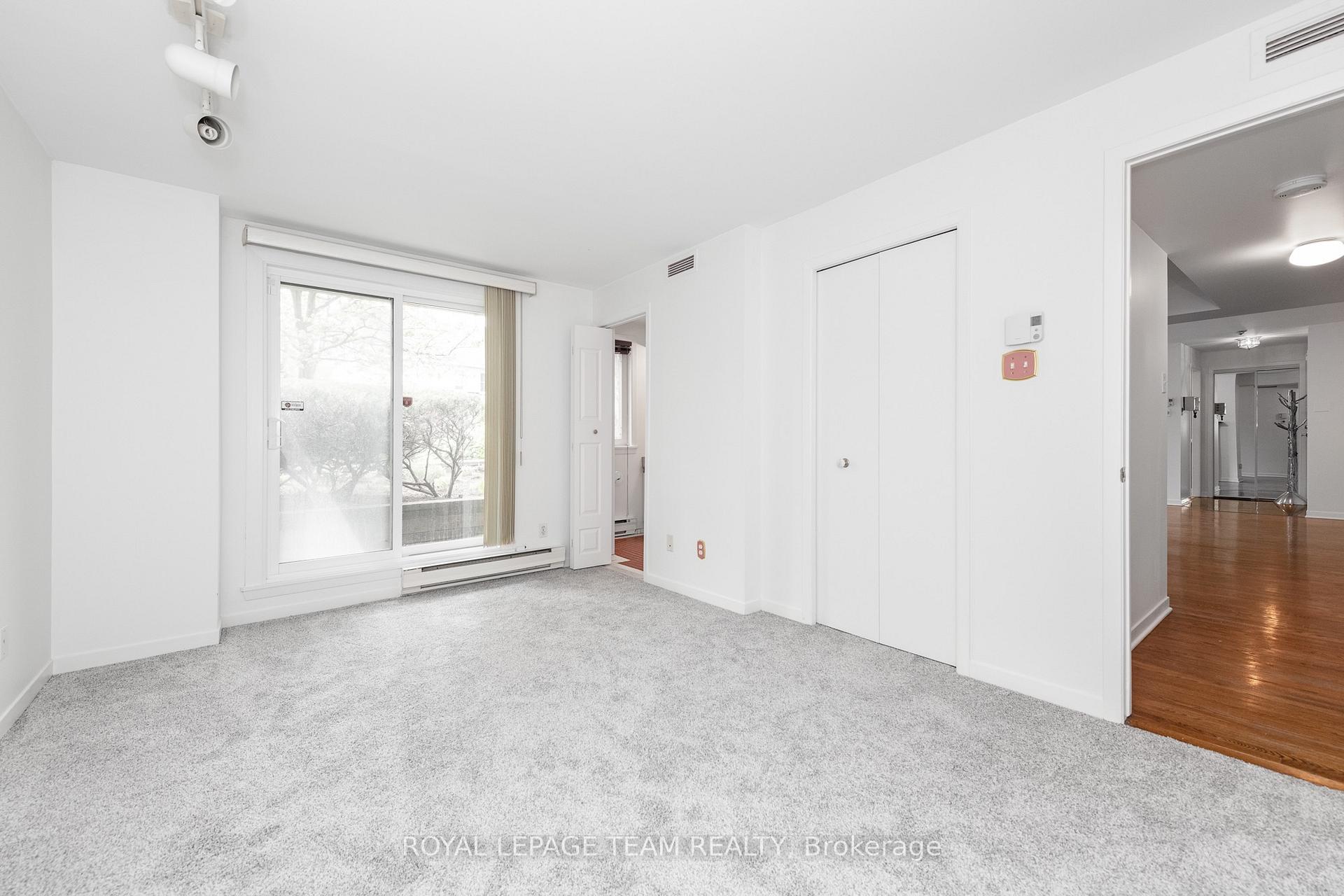 Photo 18 of Unit 105, 939 North River Road, Ottawa, Overbrook — HOMEH