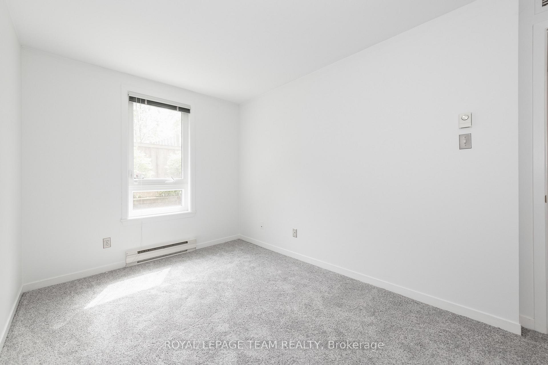 Photo 24 of Unit 105, 939 North River Road, Ottawa, Overbrook — HOMEH