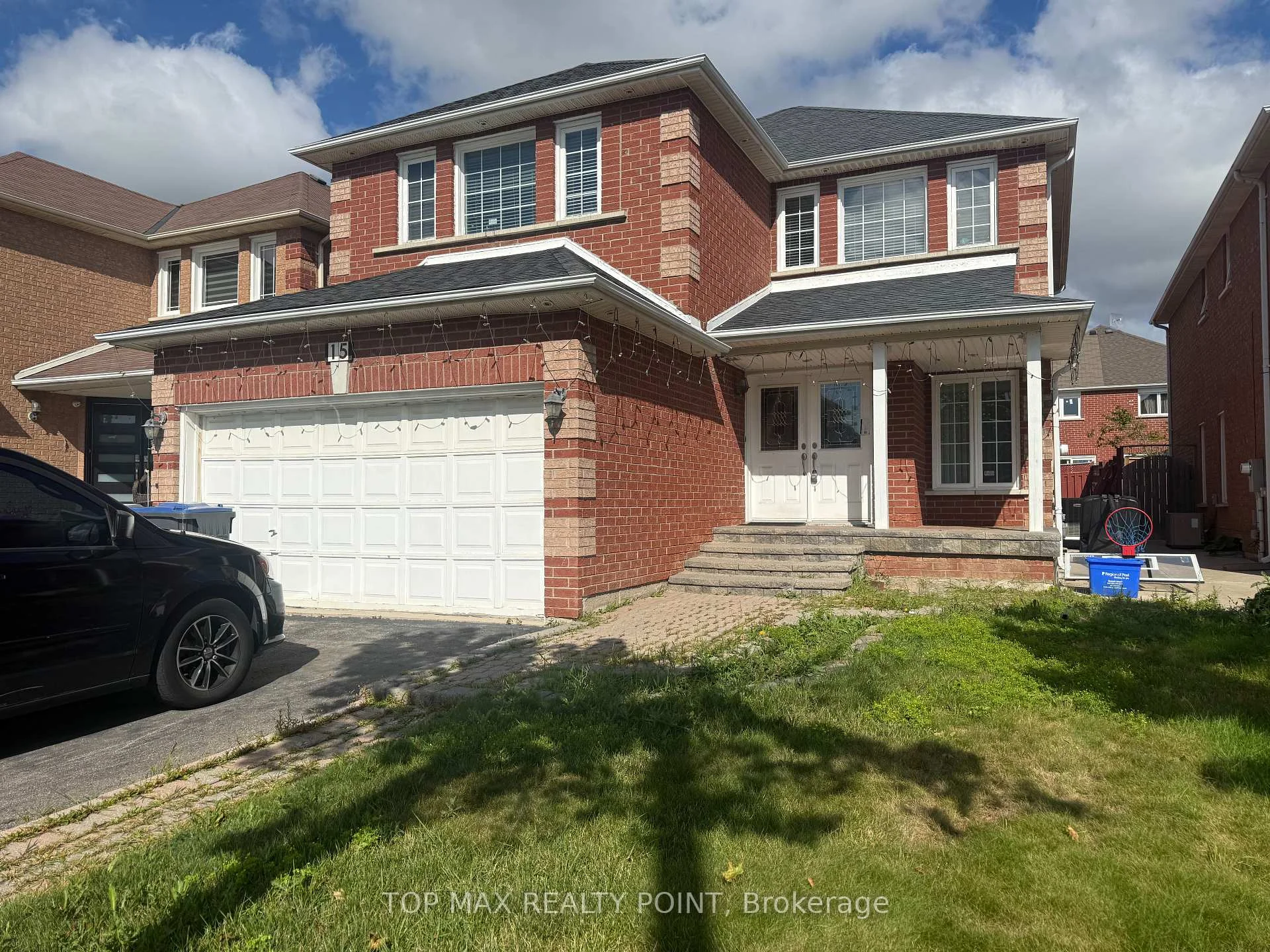 Photo 2 of 15 Carrie Crescent, Brampton, Fletcher's West — HOMEH