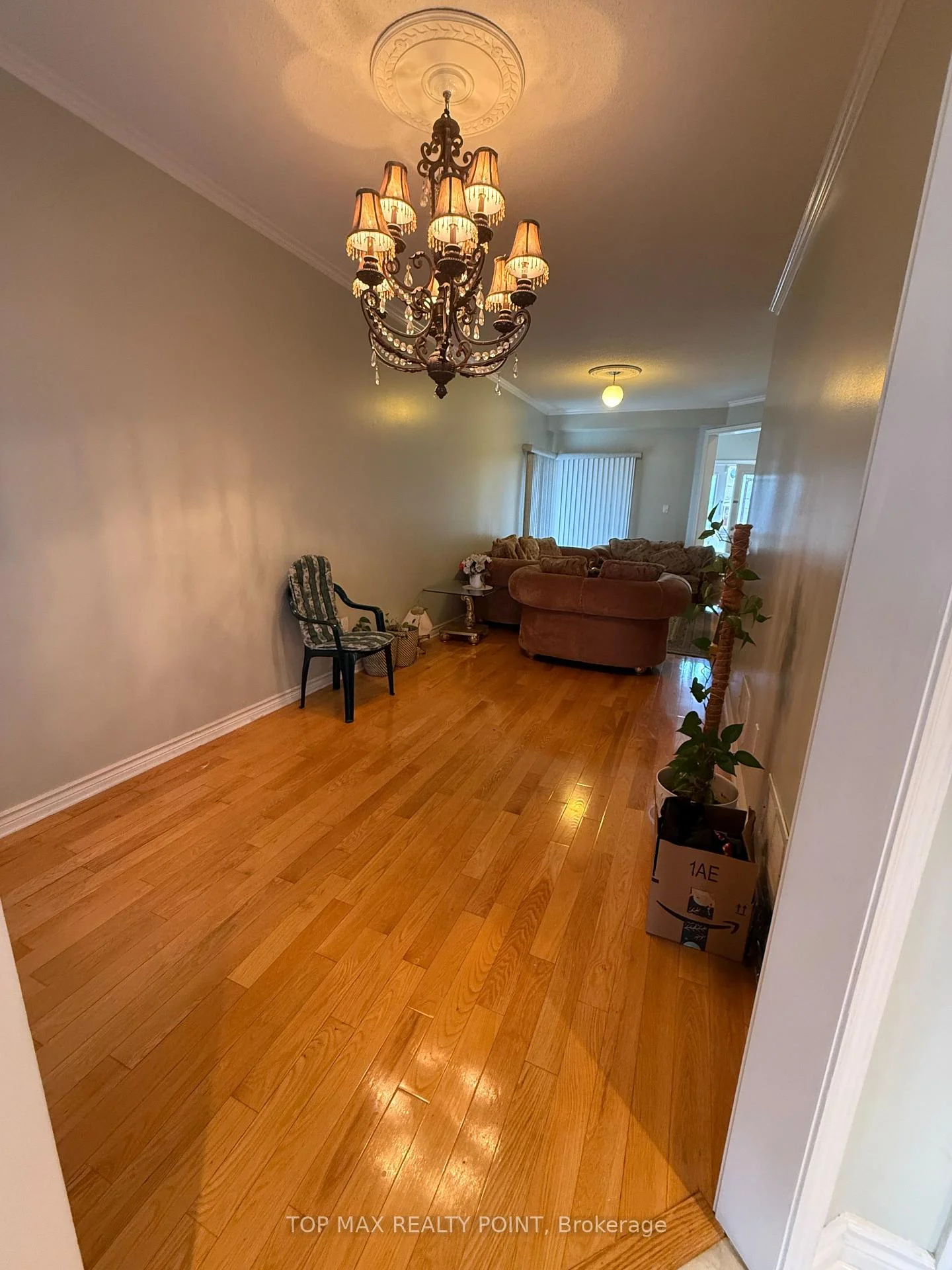 Photo 6 of 15 Carrie Crescent, Brampton, Fletcher's West — HOMEH