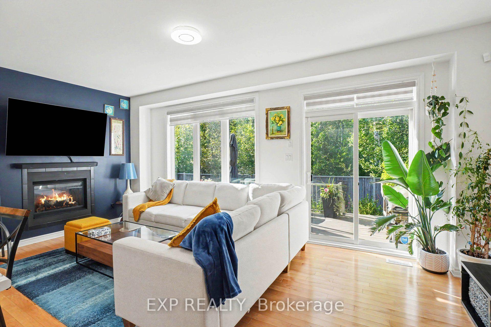 Photo 5 of 897 Bunchberry Way, Ottawa, Blossom Park/Kemp Park/Findlay Creek — HOMEH