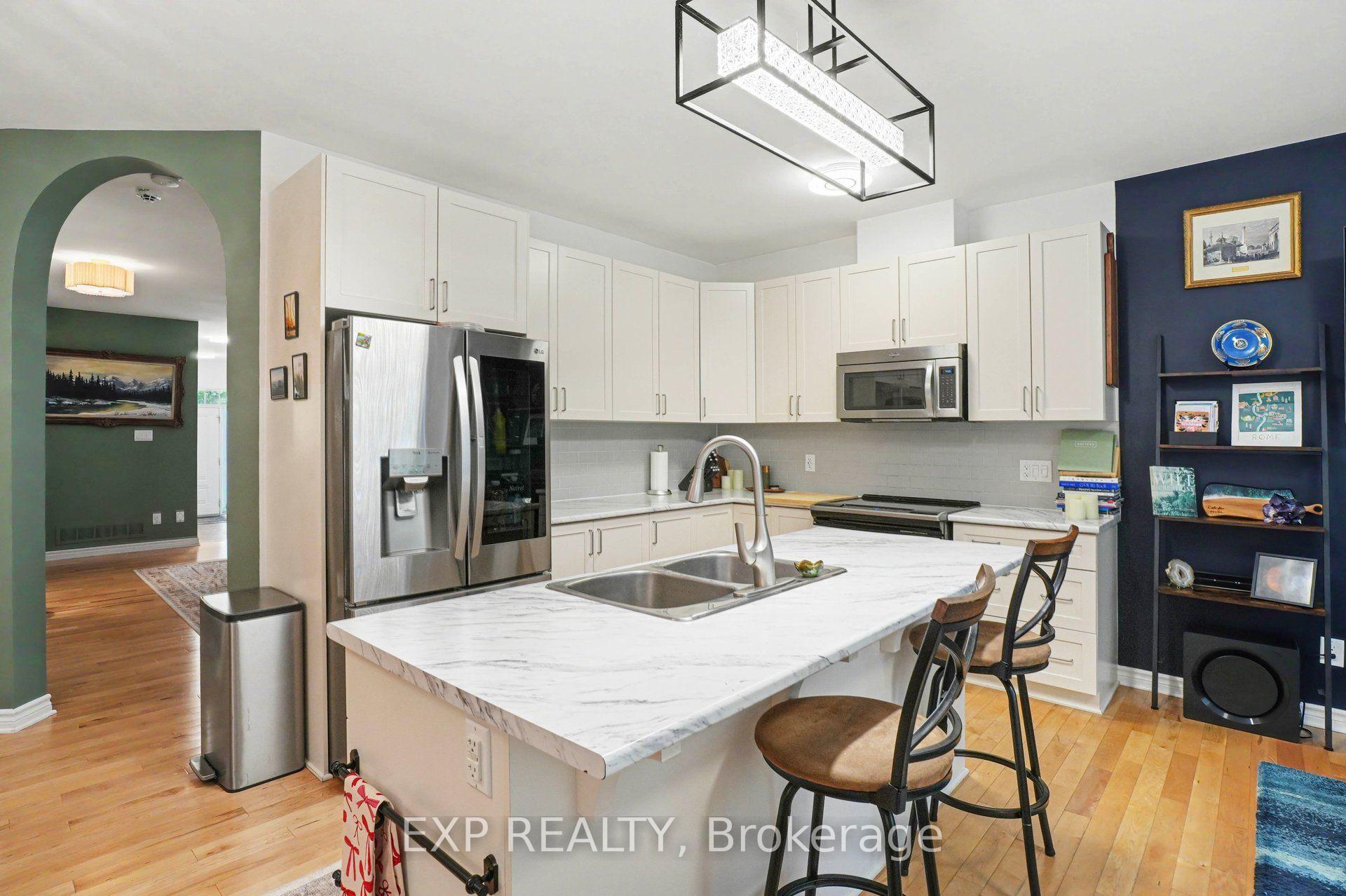 Photo 8 of 897 Bunchberry Way, Ottawa, Blossom Park/Kemp Park/Findlay Creek — HOMEH