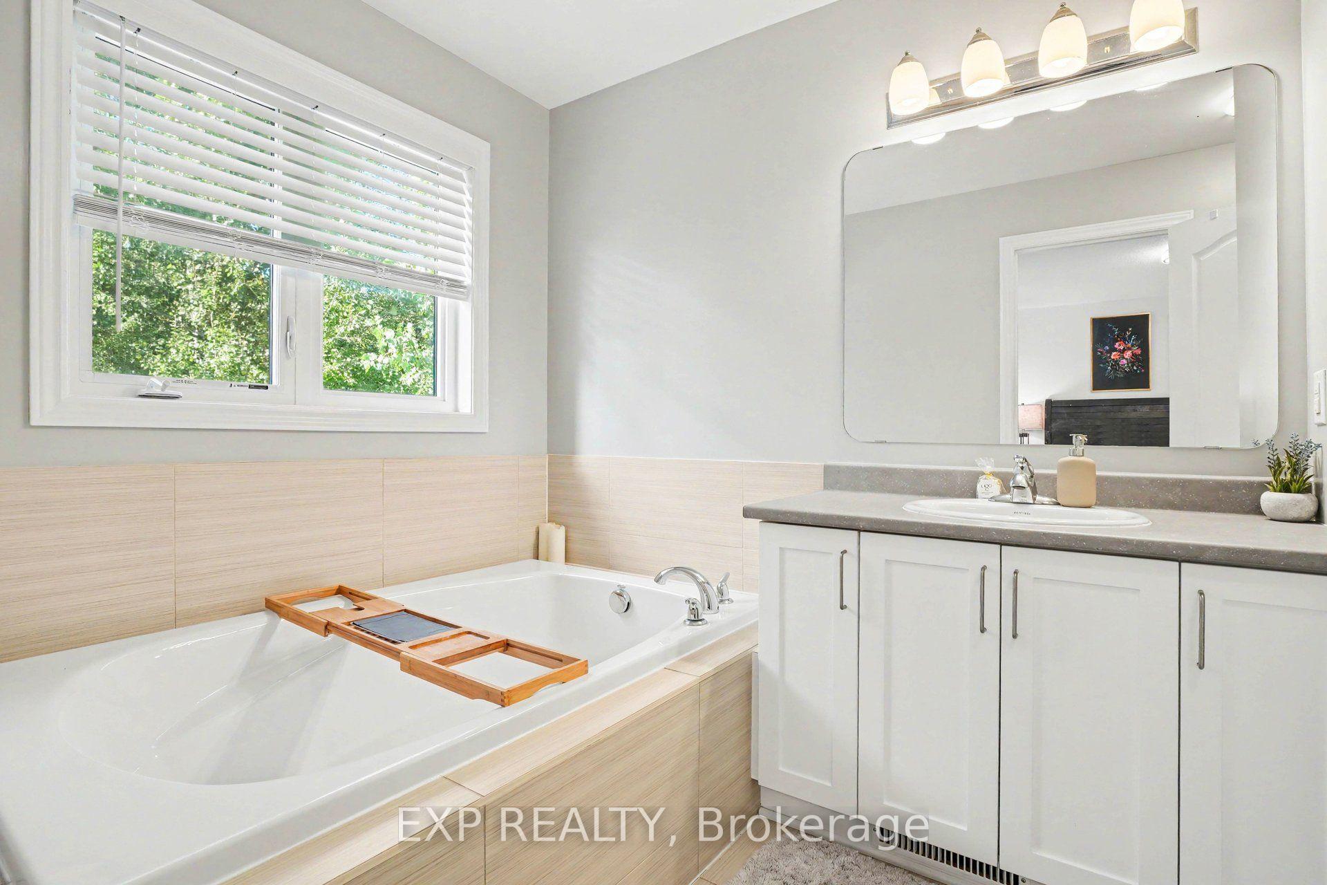 Photo 23 of 897 Bunchberry Way, Ottawa, Blossom Park/Kemp Park/Findlay Creek — HOMEH