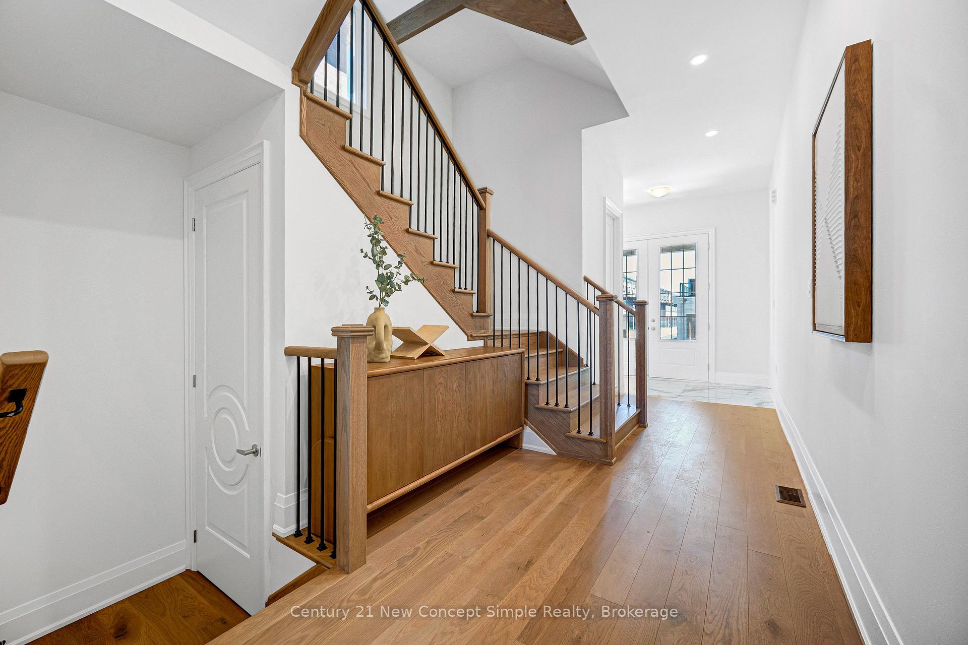 Photo 3 of 178 Leslie Richards Street, Markham, Rural Markham — HOMEH