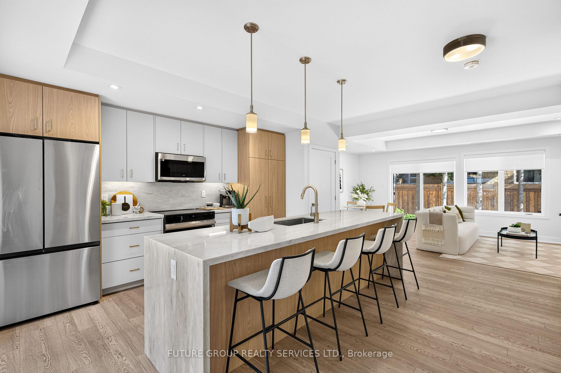 Photo 4 of Unit Unit 5, 103 Cavell Avenue, Etobicoke, Mimico — HOMEH