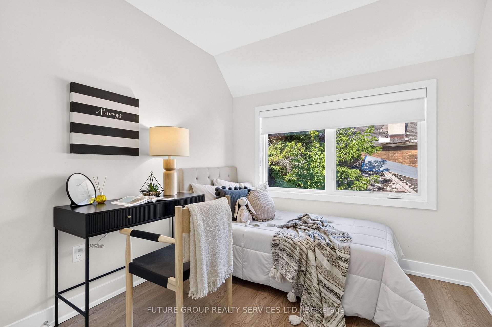 Photo 26 of Unit Unit 5, 103 Cavell Avenue, Etobicoke, Mimico — HOMEH