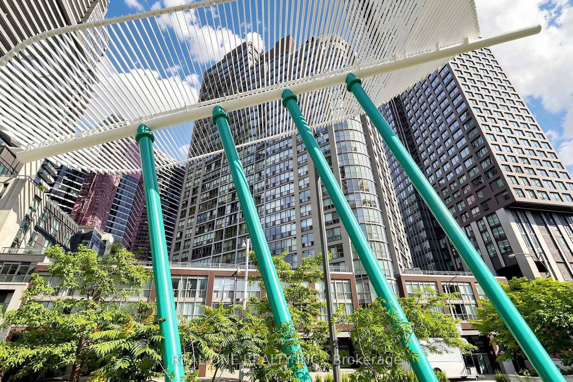 Photo 4 of Unit 306, 24 Wellesley Street W, Toronto, Bay Street Corridor — HOMEH