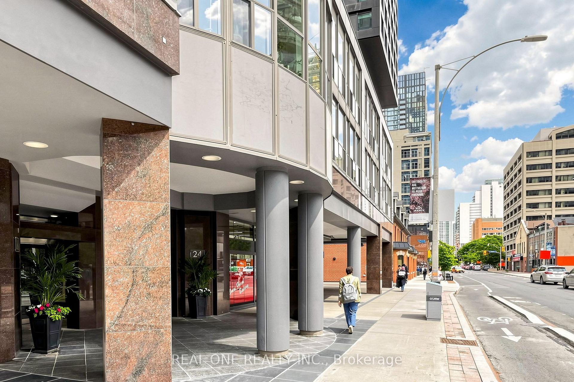 Photo 5 of Unit 306, 24 Wellesley Street W, Toronto, Bay Street Corridor — HOMEH